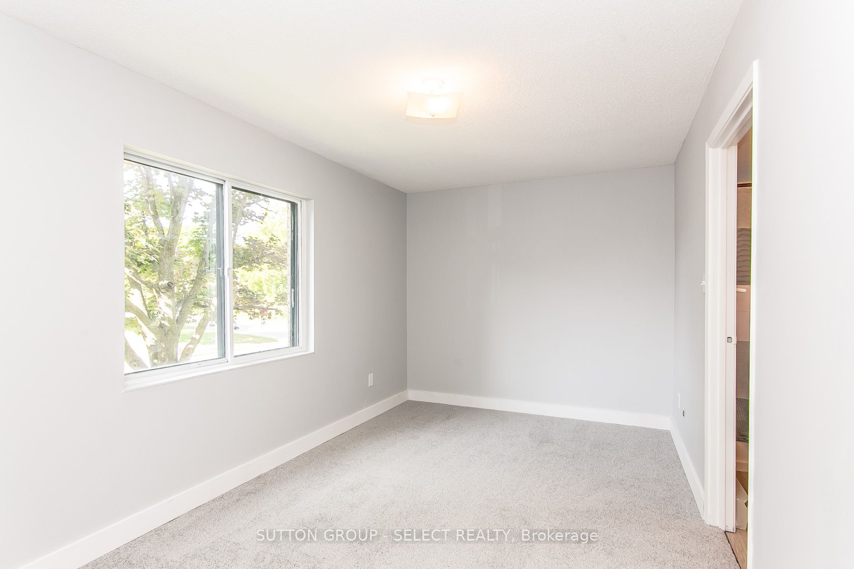 15 Hofstetter Ave 20 Property Photo 7