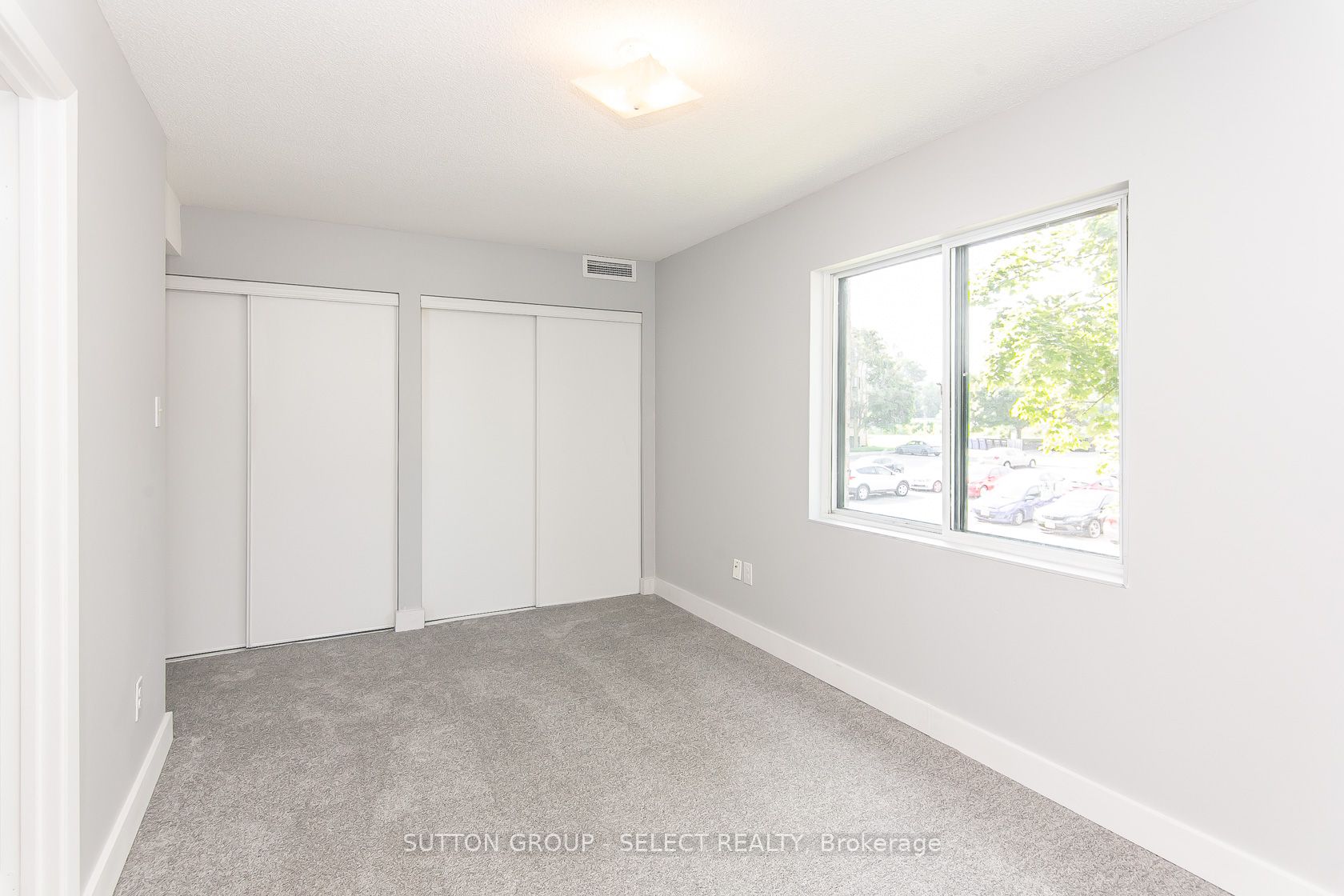 15 Hofstetter Ave 20 Property Photo 10