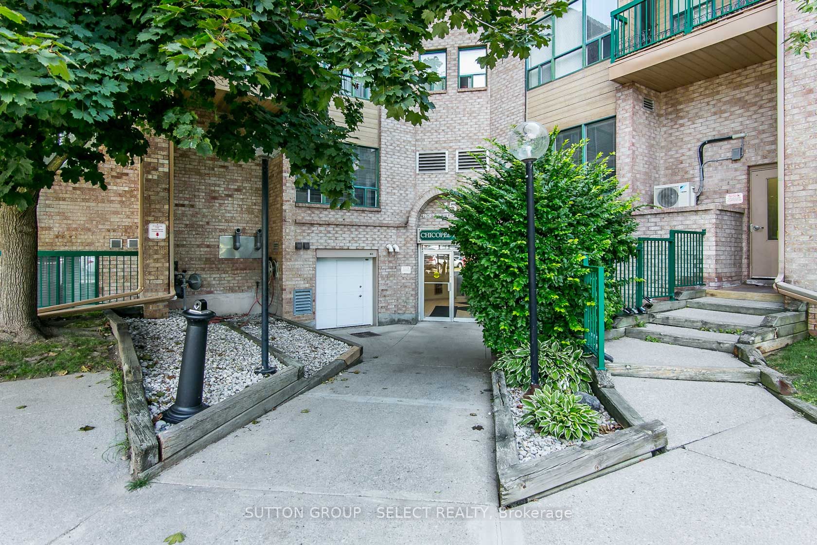 15 Hofstetter Ave 20 Property Photo 12