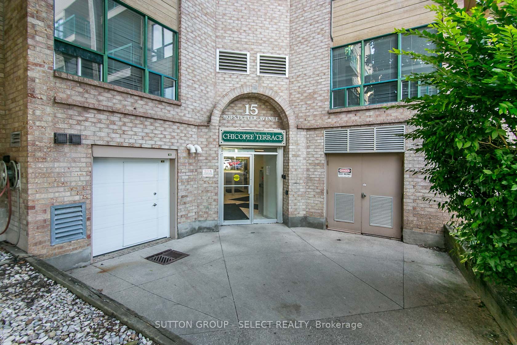 15 Hofstetter Ave 20 Property Photo 23