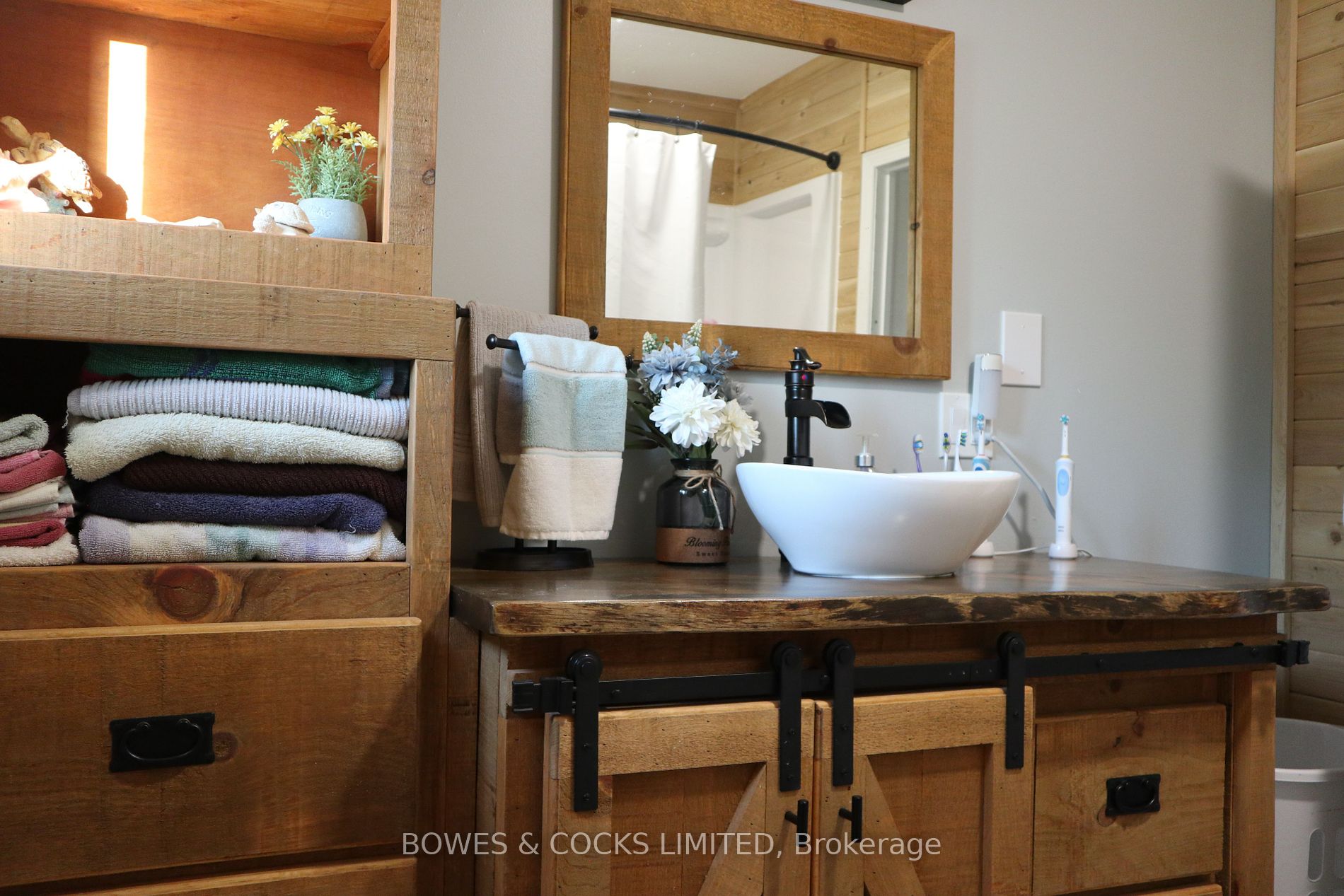 4792 Highway 7 Property Photo 9