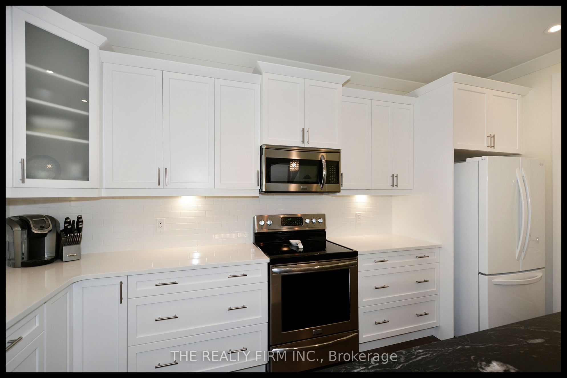 289 King Street Property Photo 12