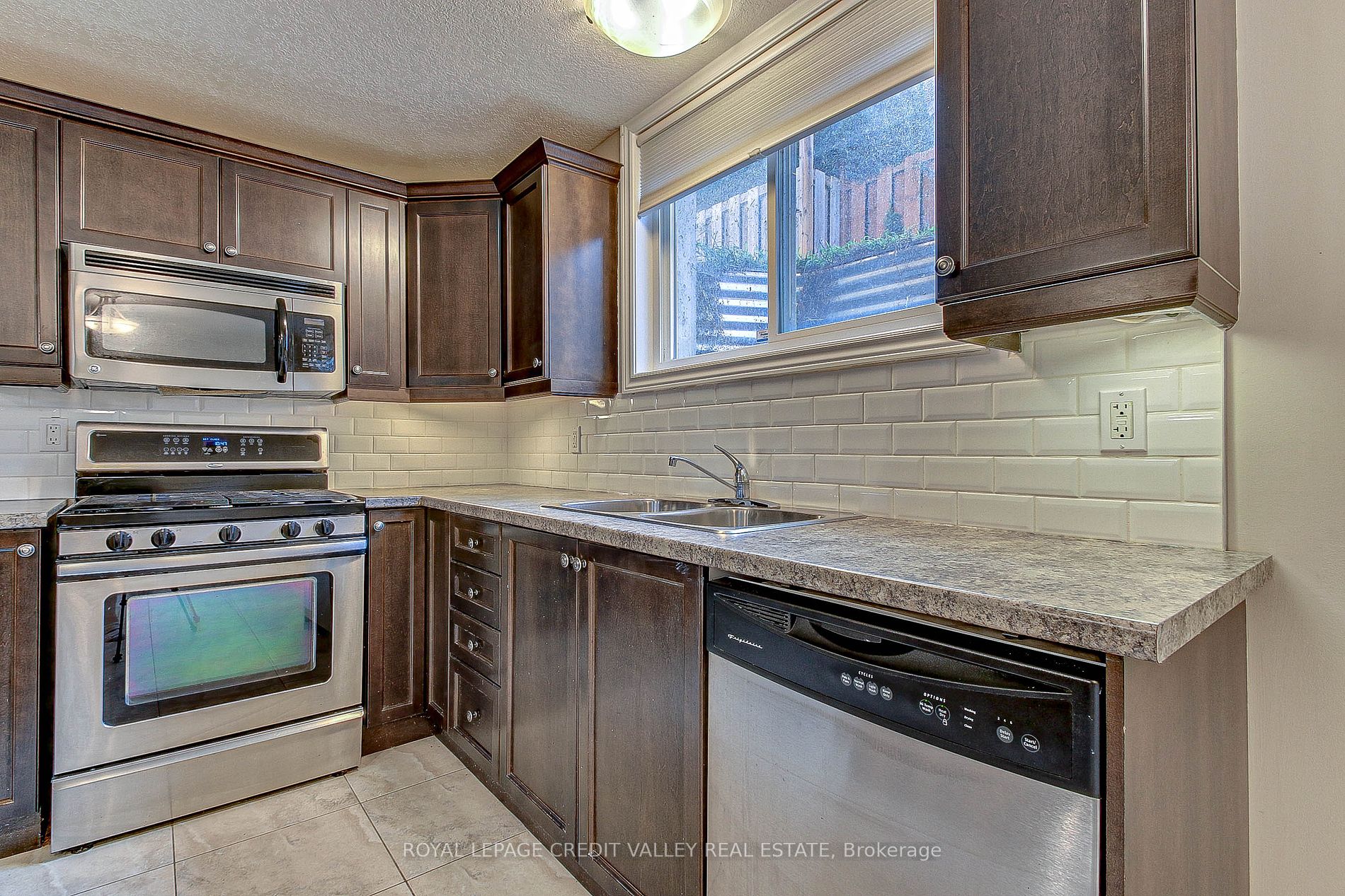 123 Coulas Cres Property Photo 16