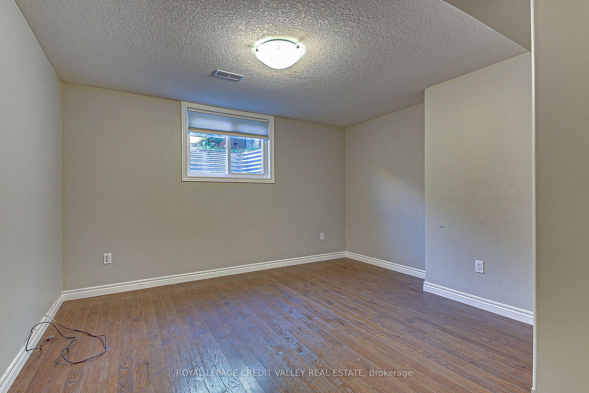 123 Coulas Cres Property Photo 21