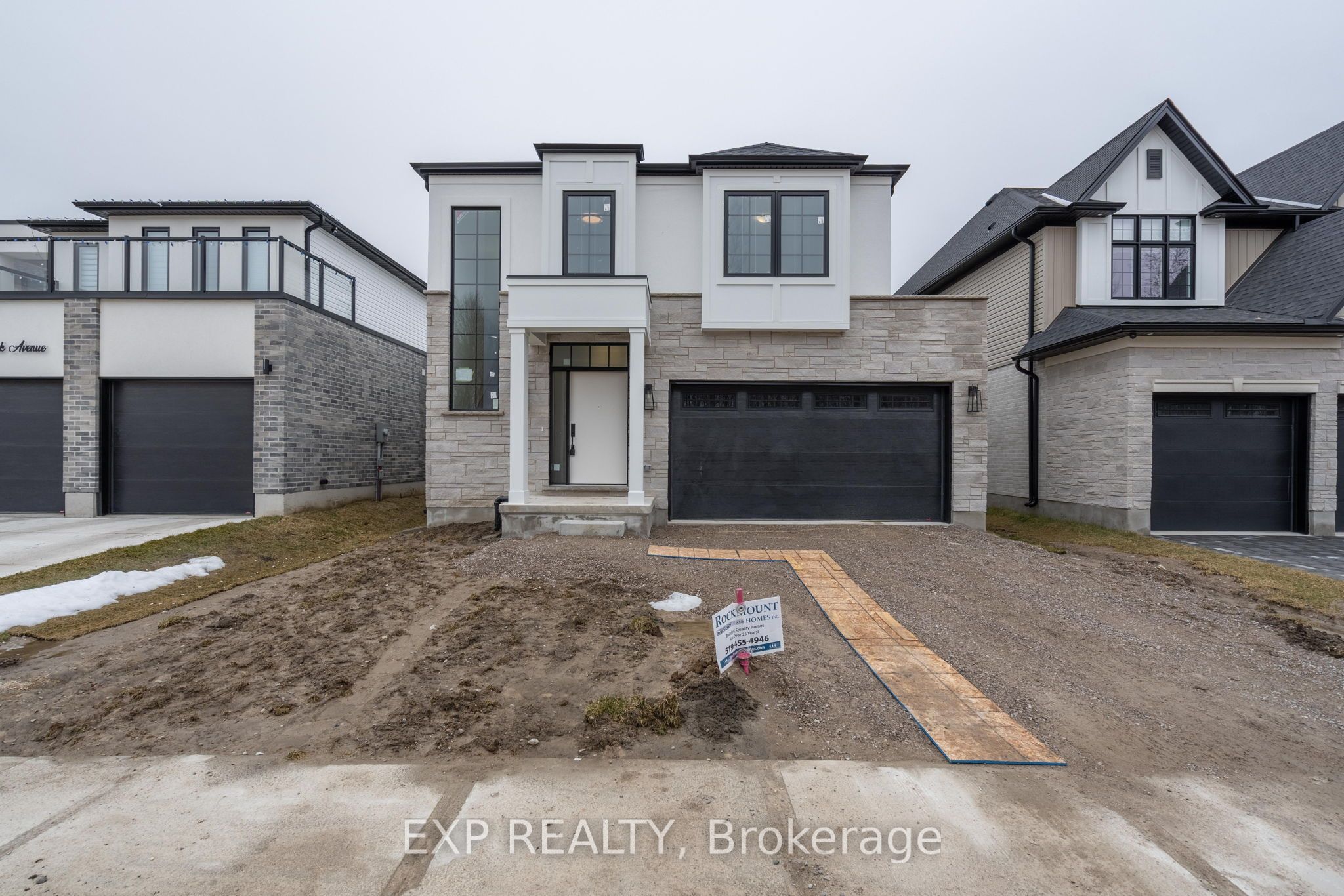 2082 Saddlerock Avenue Property Photo 1
