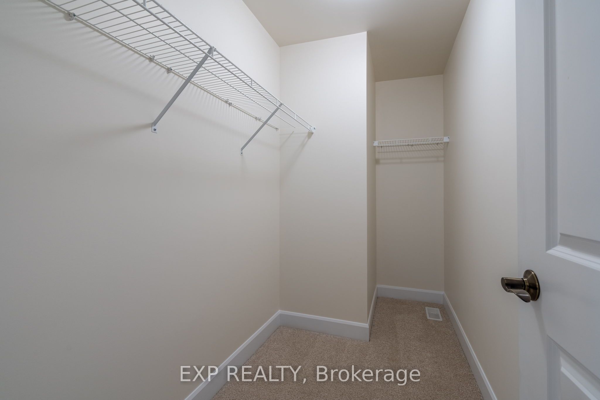 2082 Saddlerock Avenue Property Photo 21