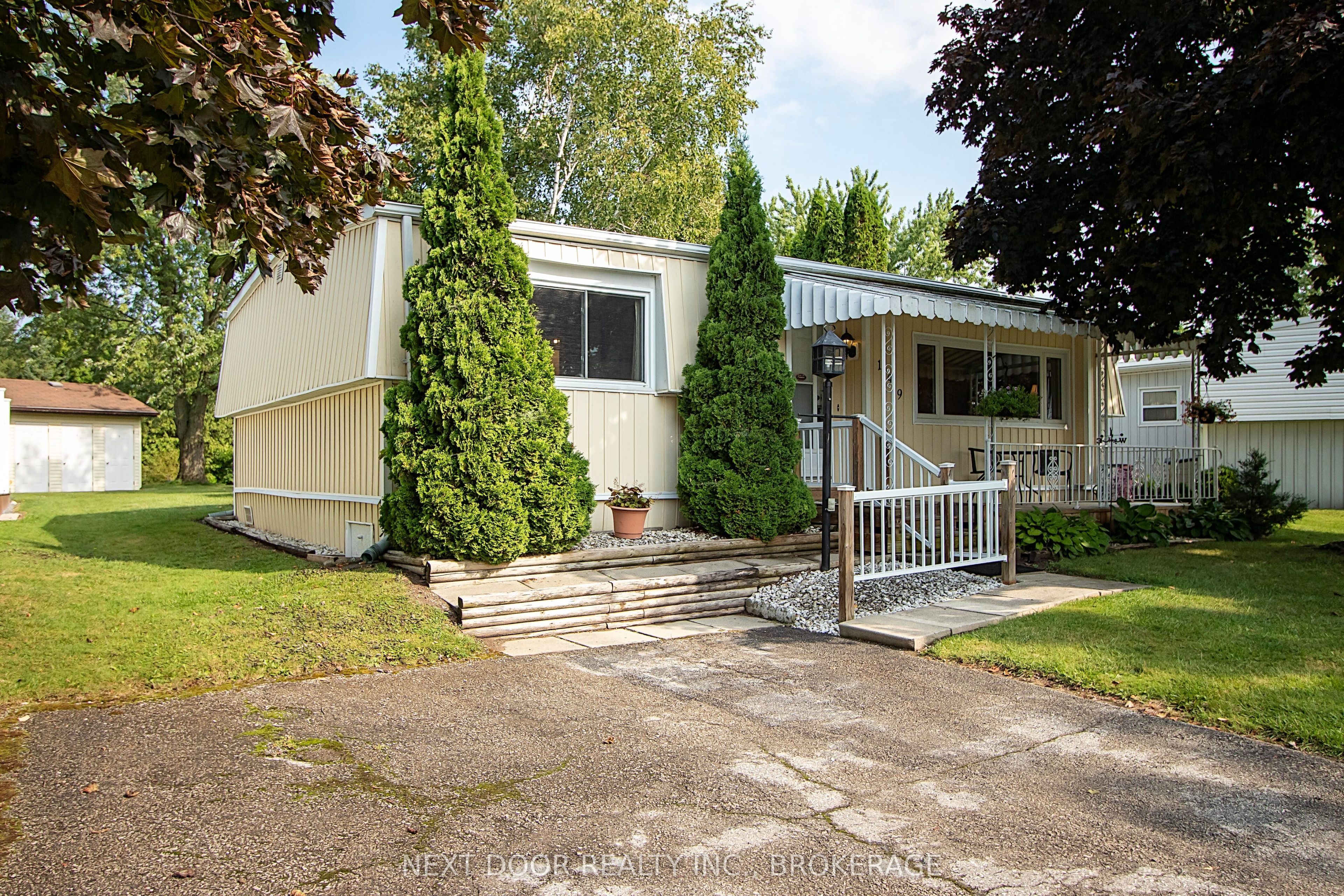 199 Pebble Beach Parkway Property Photo 1