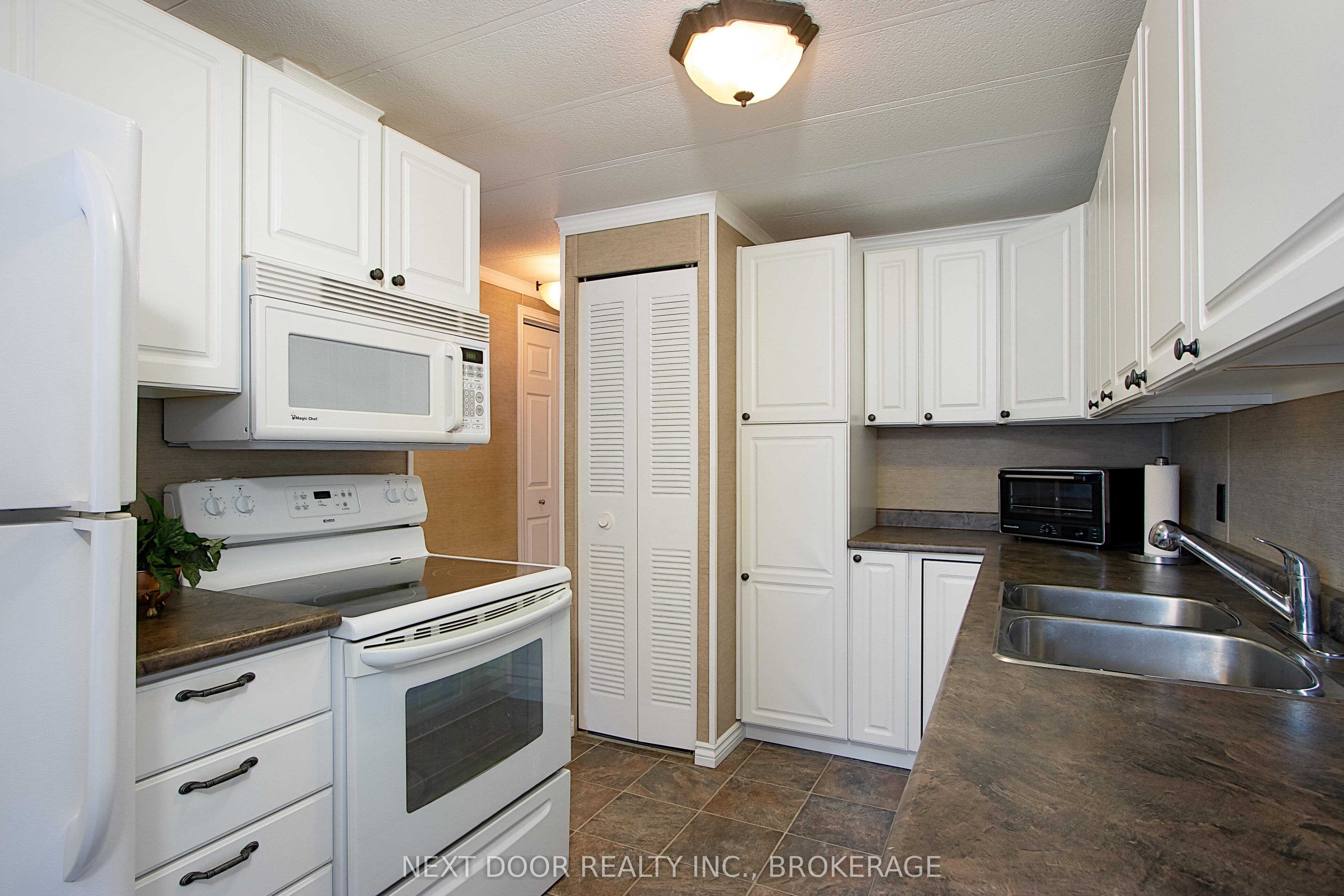 199 Pebble Beach Parkway Property Photo 12