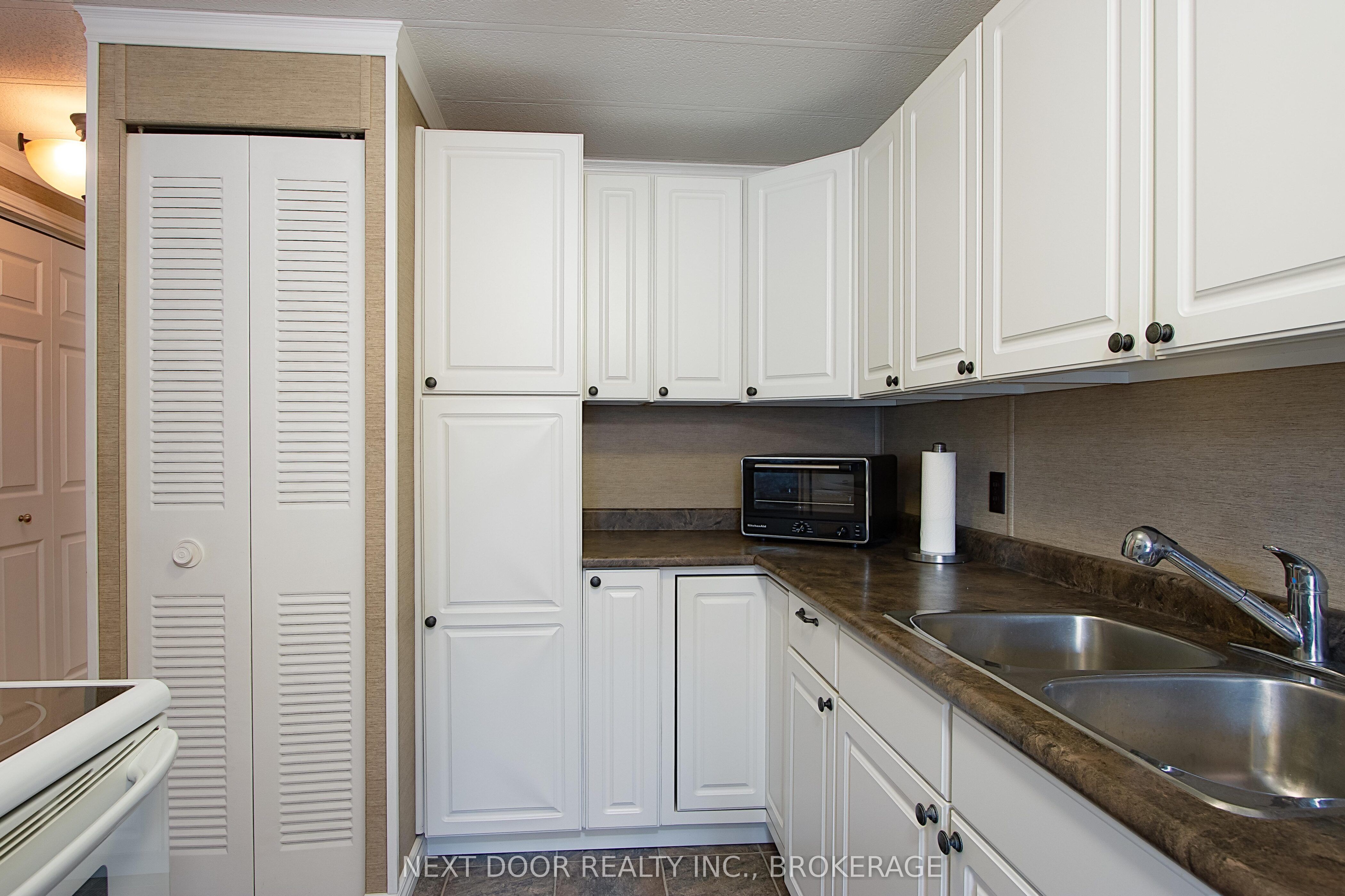 199 Pebble Beach Parkway Property Photo 14
