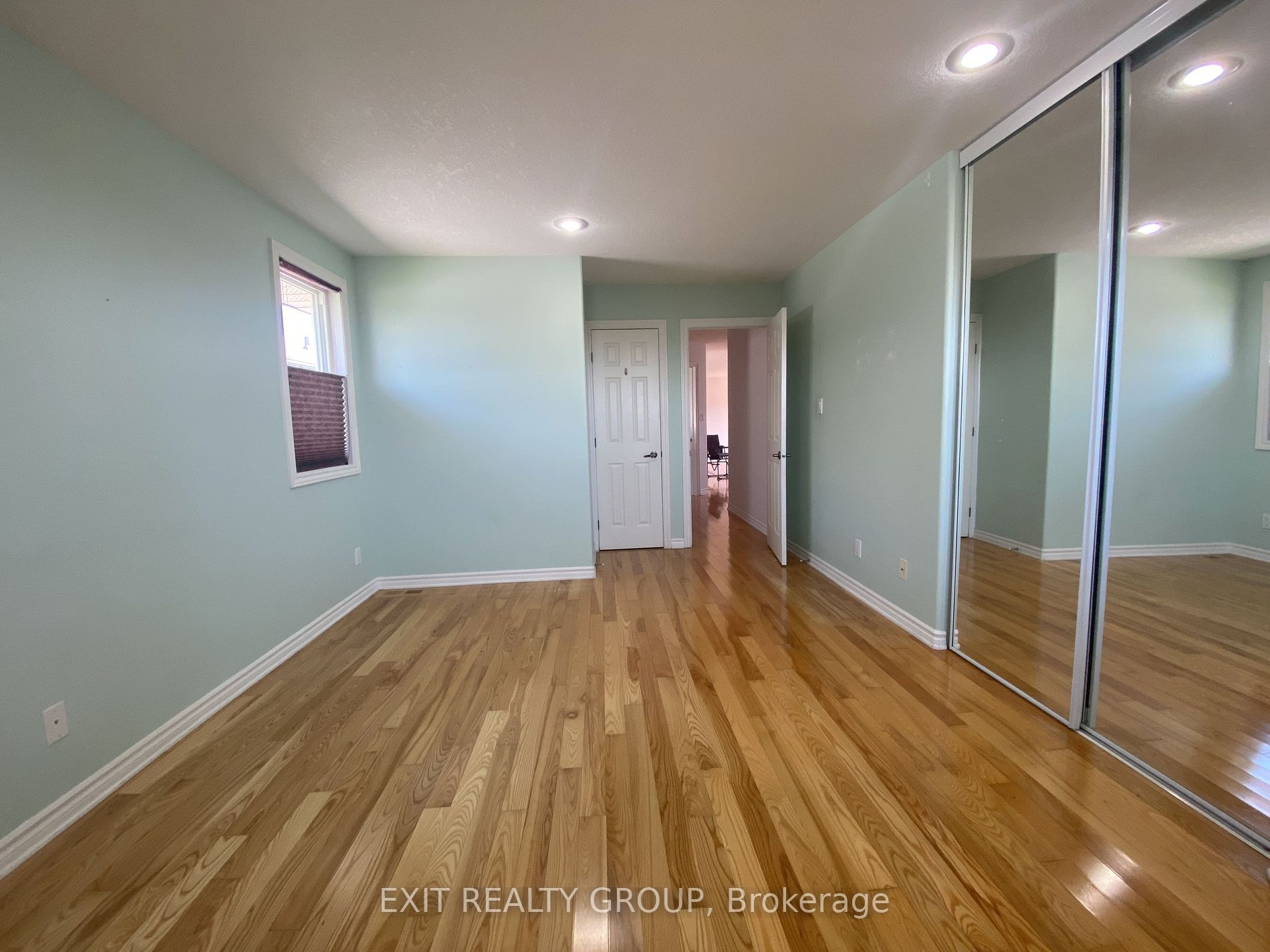27 Belvedere Rd Property Photo 26
