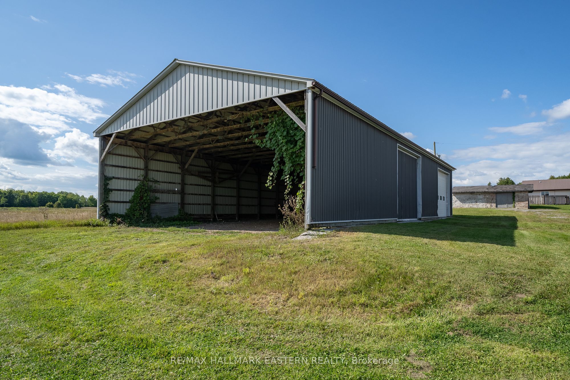440 County Rd 40 Property Photo 34