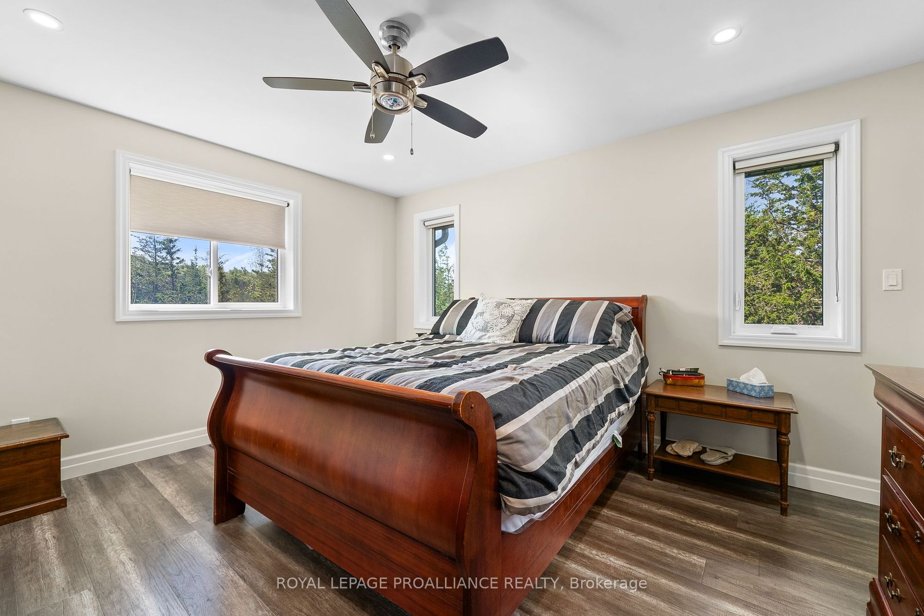 2263 Victoria Rd Property Photo 25