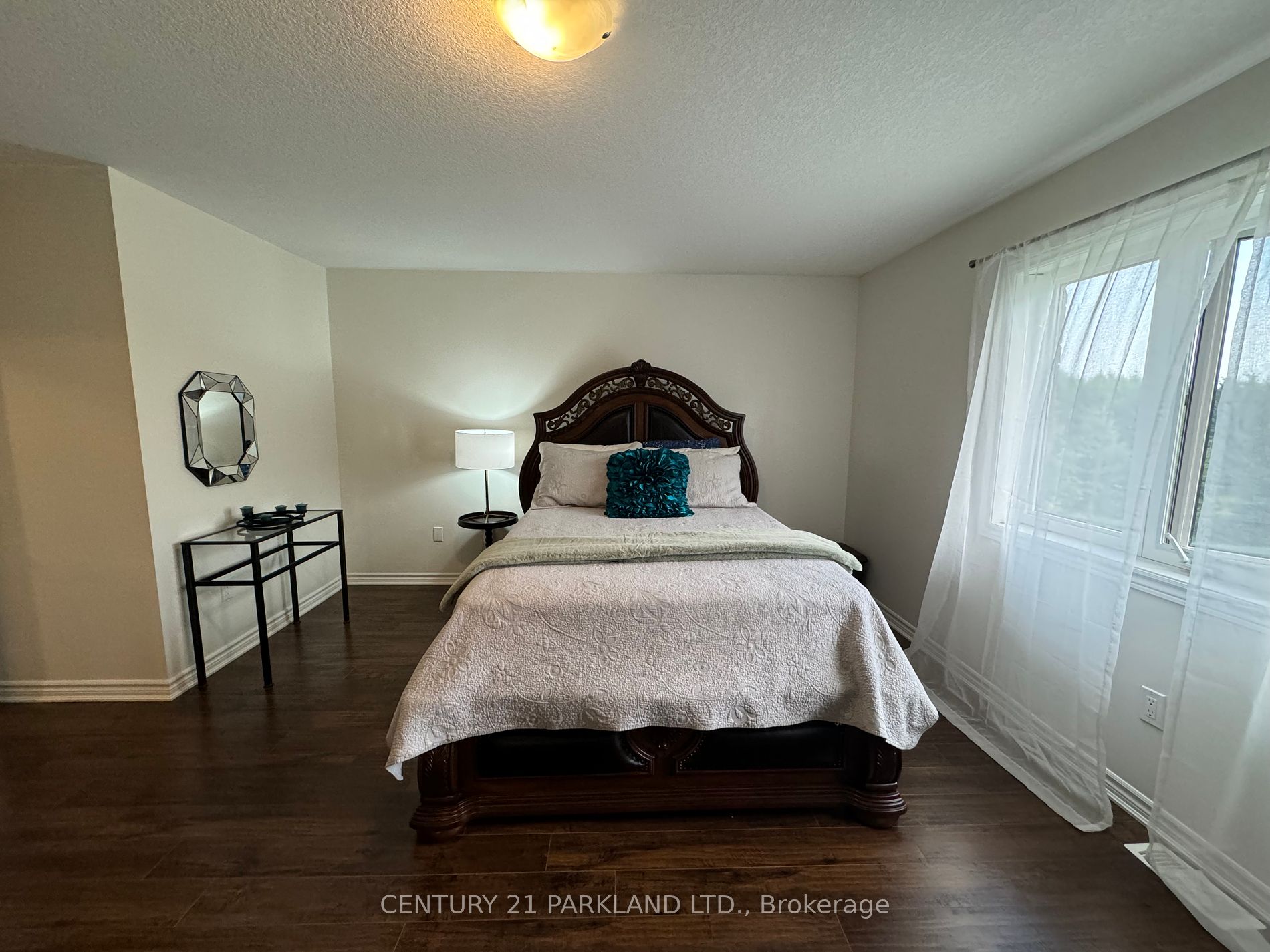 128 Berkshire Dr Property Photo 15