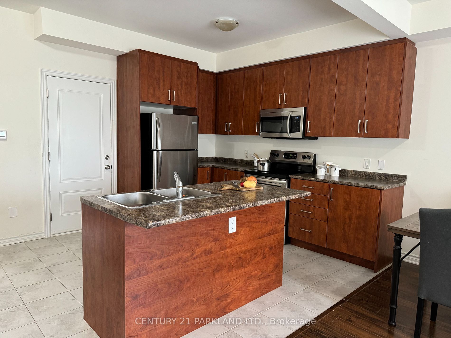 128 Berkshire Dr Property Photo 35