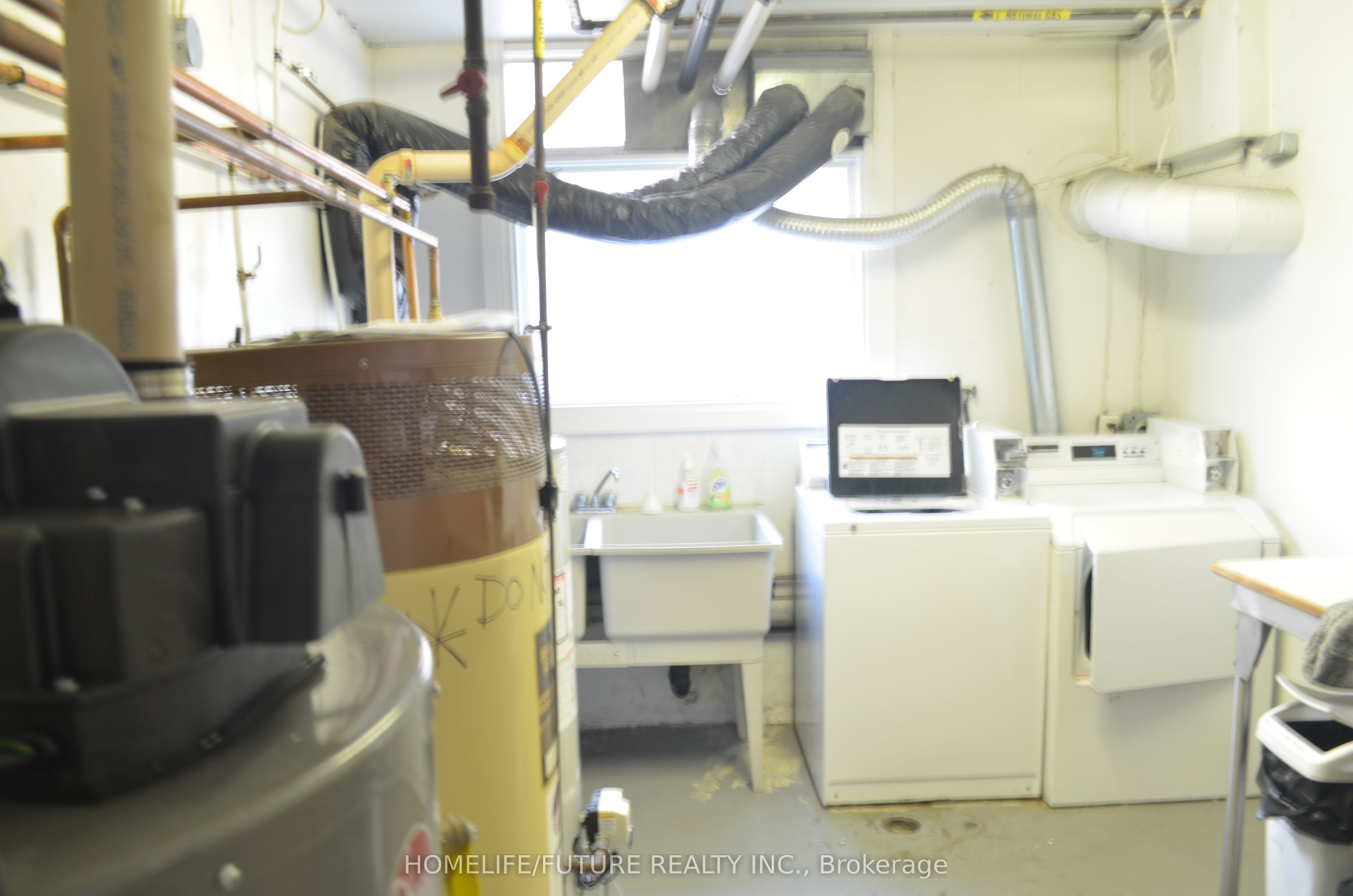 234 Dundas Street Property Photo 13