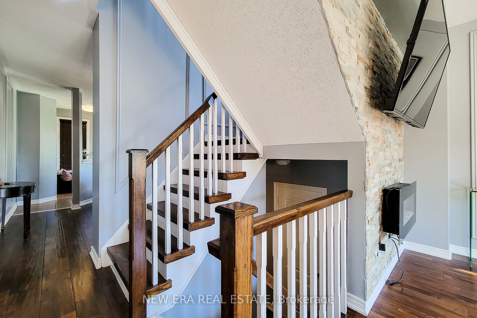 3 Hartland Rd Property Photo 15