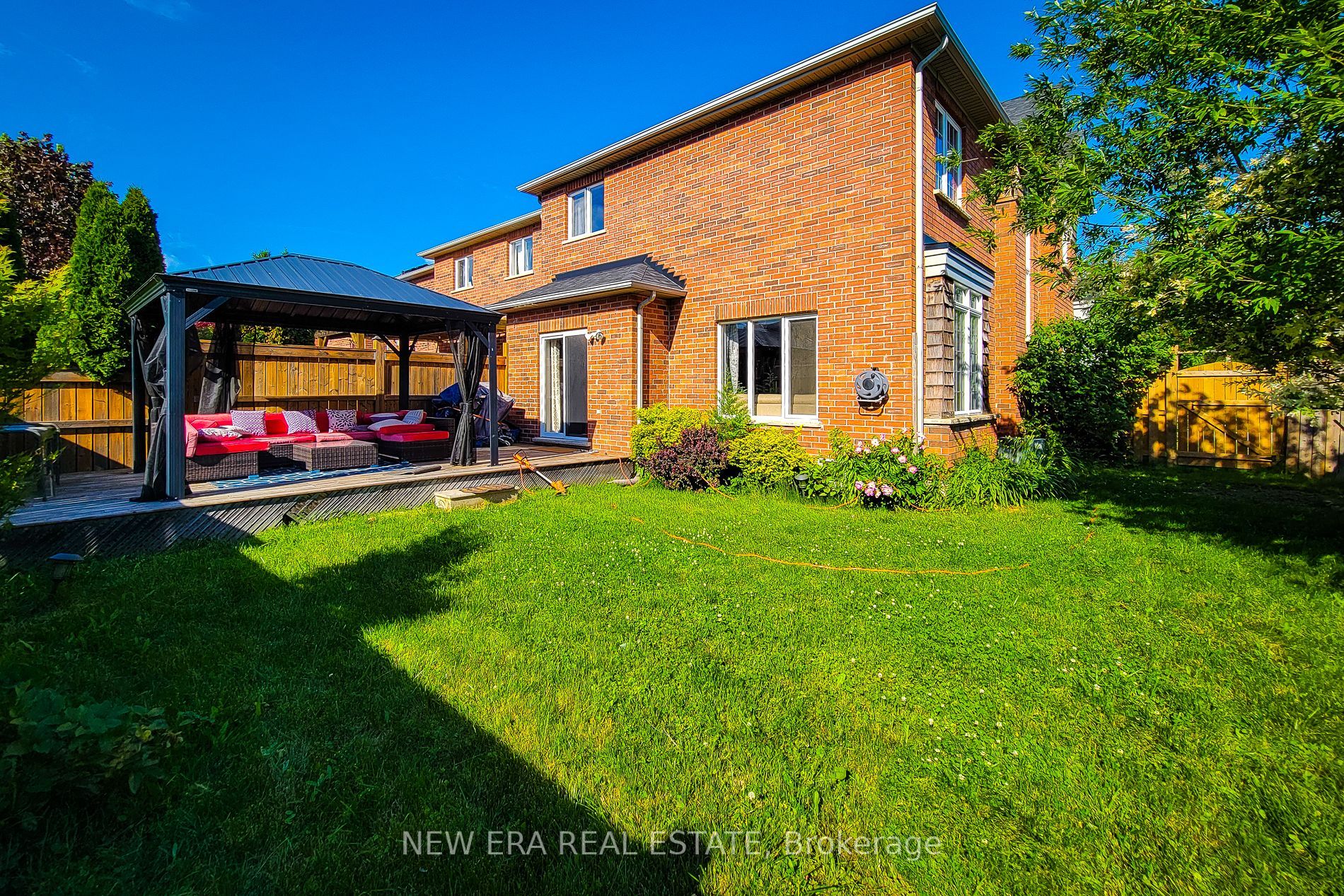 3 Hartland Rd Property Photo 37