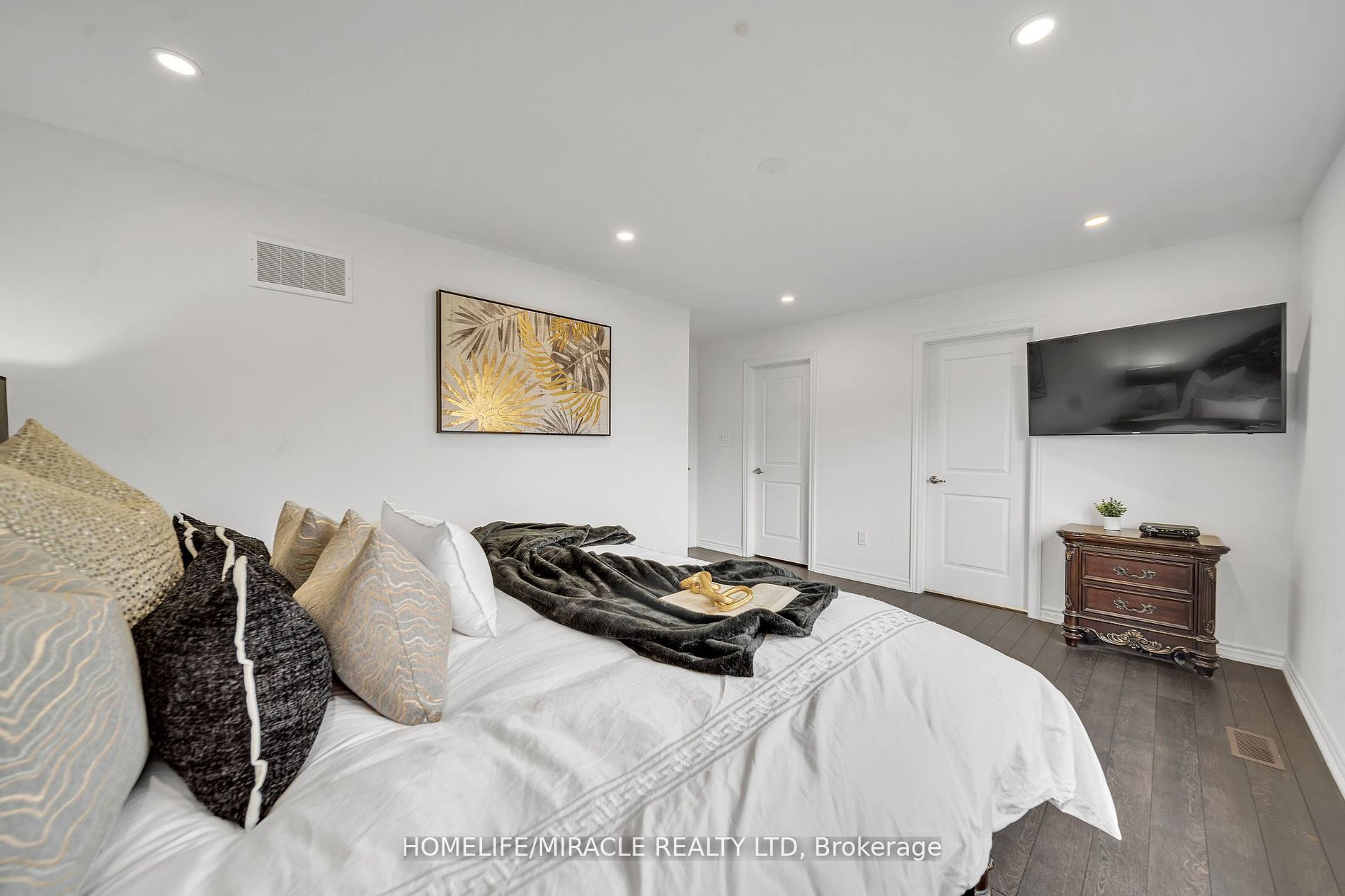 47 Flagg Ave Property Photo 16
