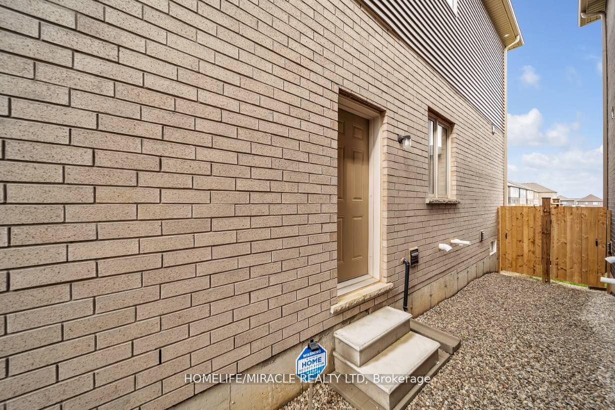 47 Flagg Ave Property Photo 30