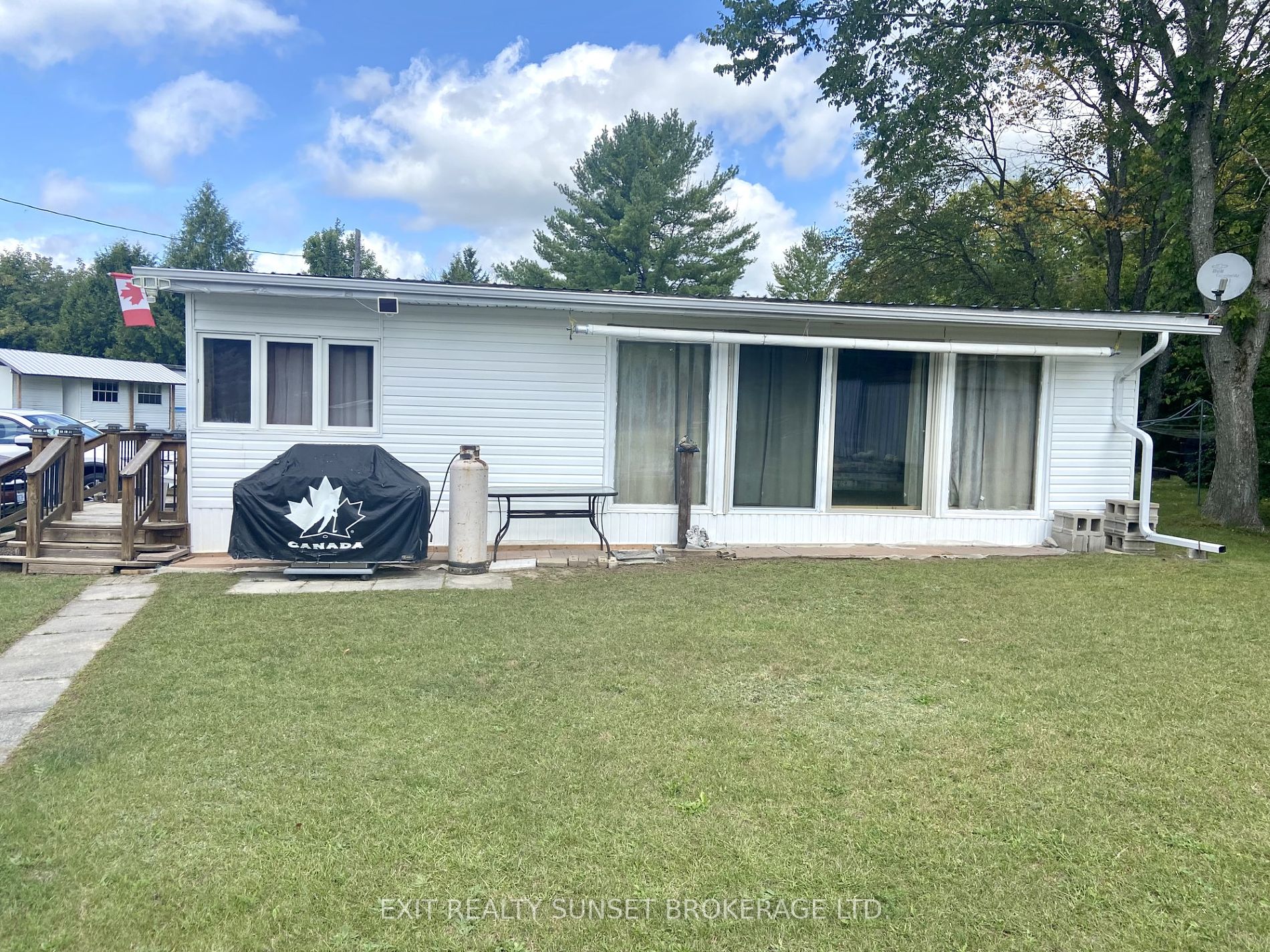 1802 County Road 121 Property Photo 3