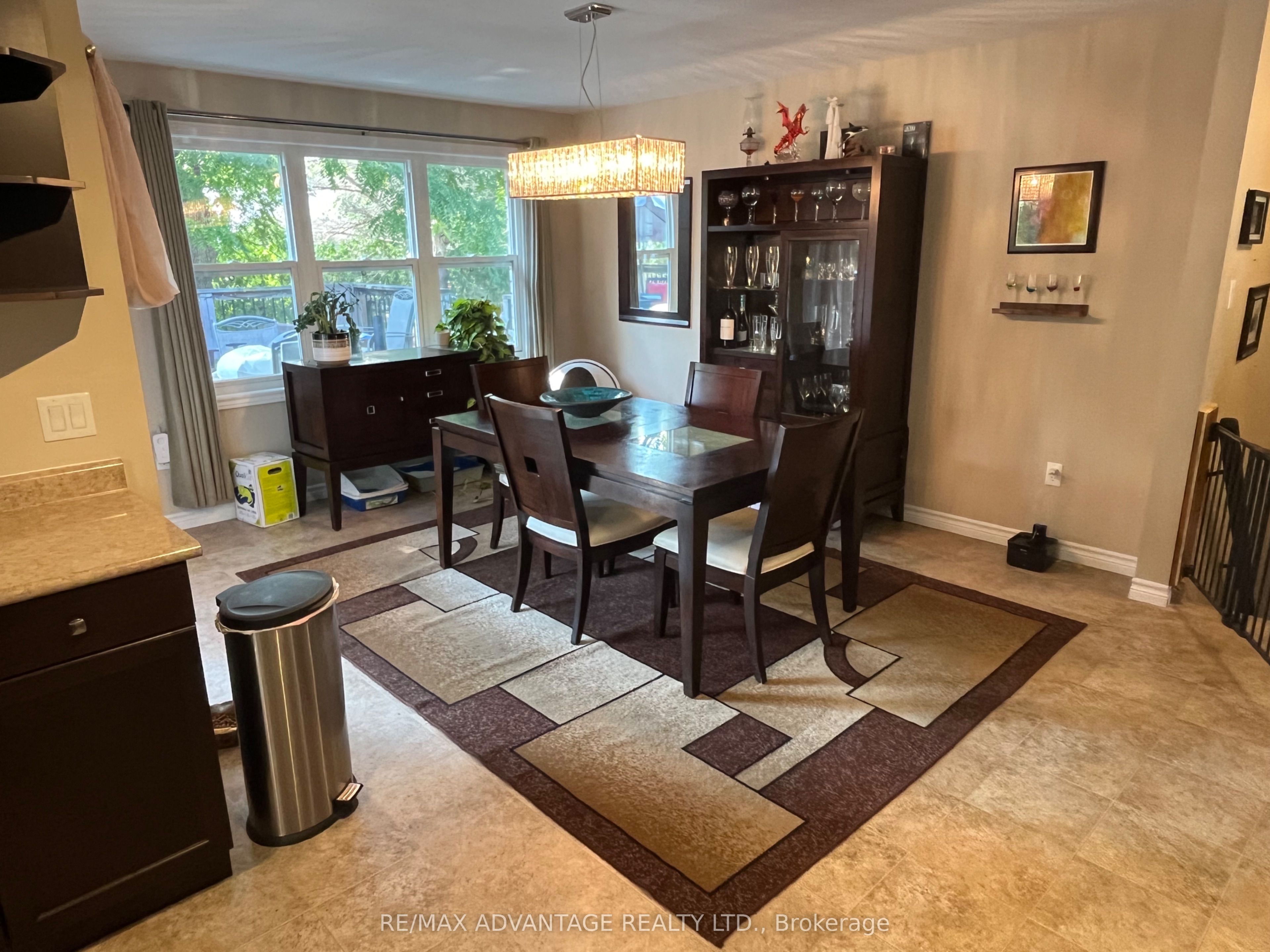 12 Henderson Court Property Photo 7
