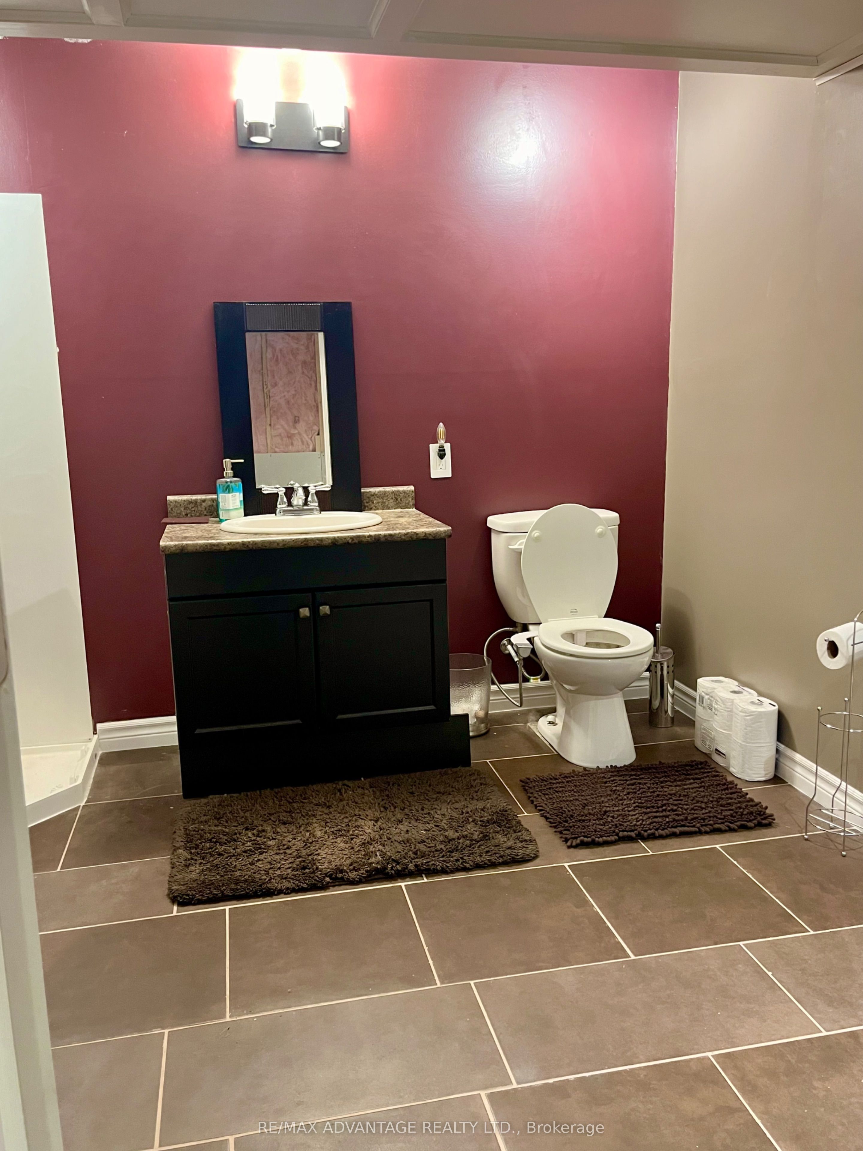 12 Henderson Court Property Photo 21