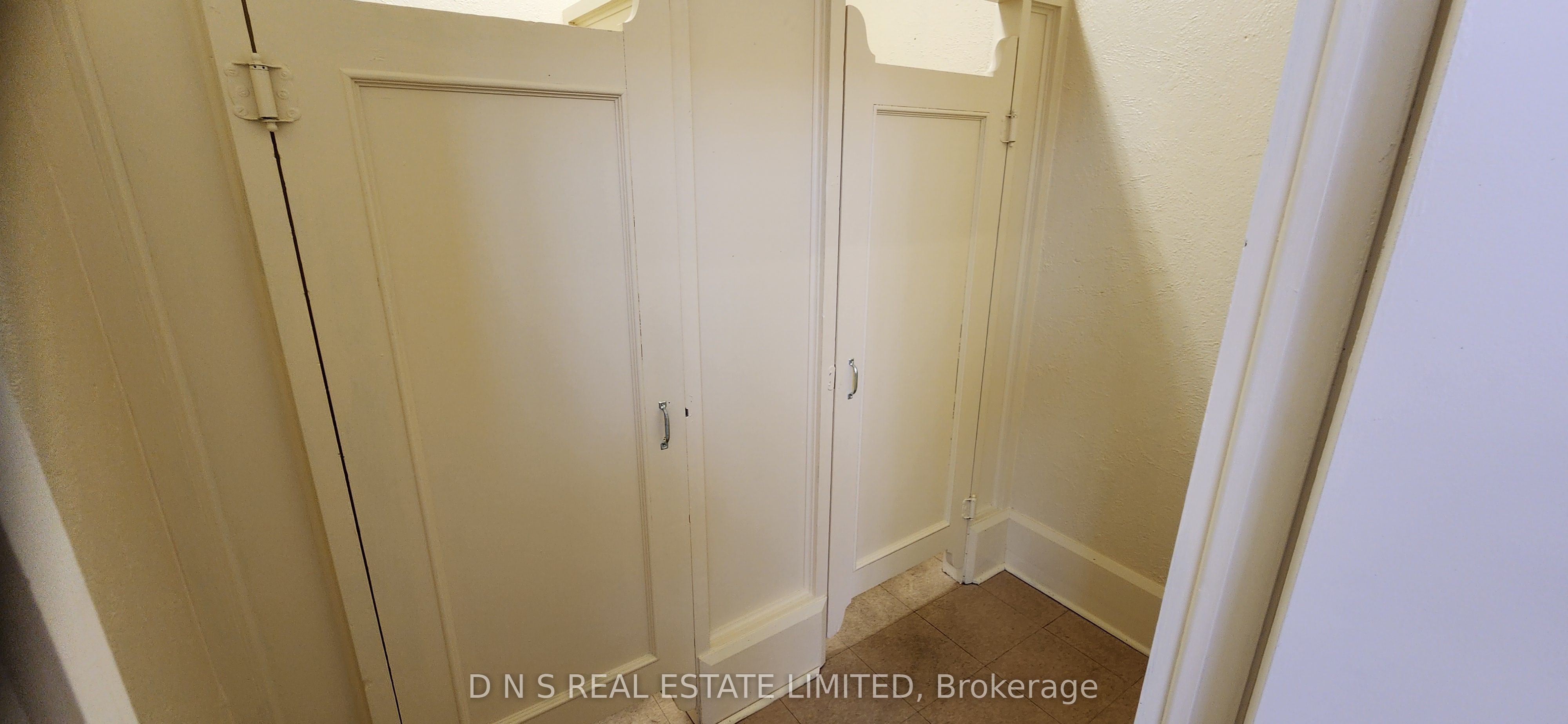 #15 - 280 Perry Street Property Photo 2