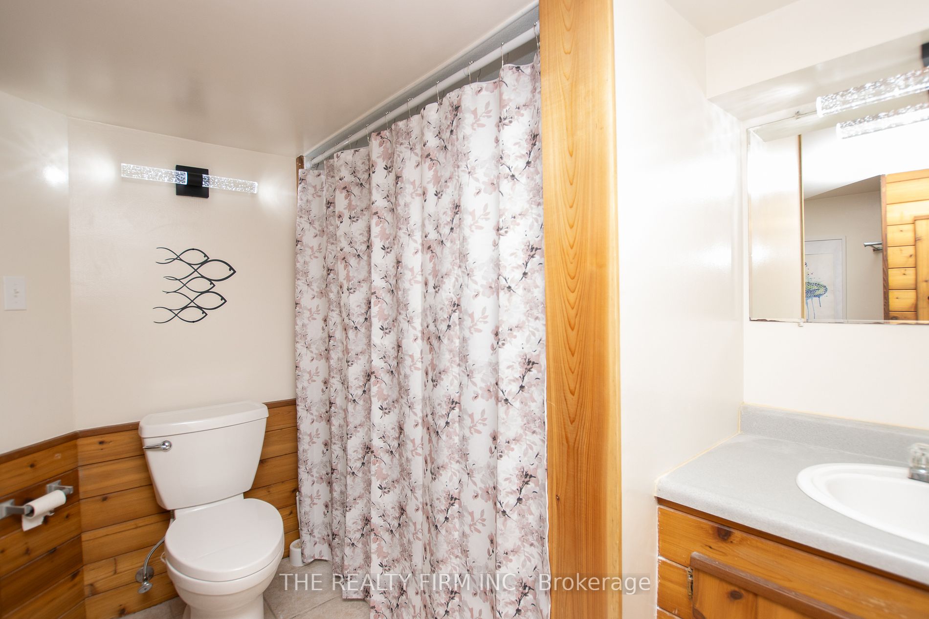428 Saul St Property Photo 14