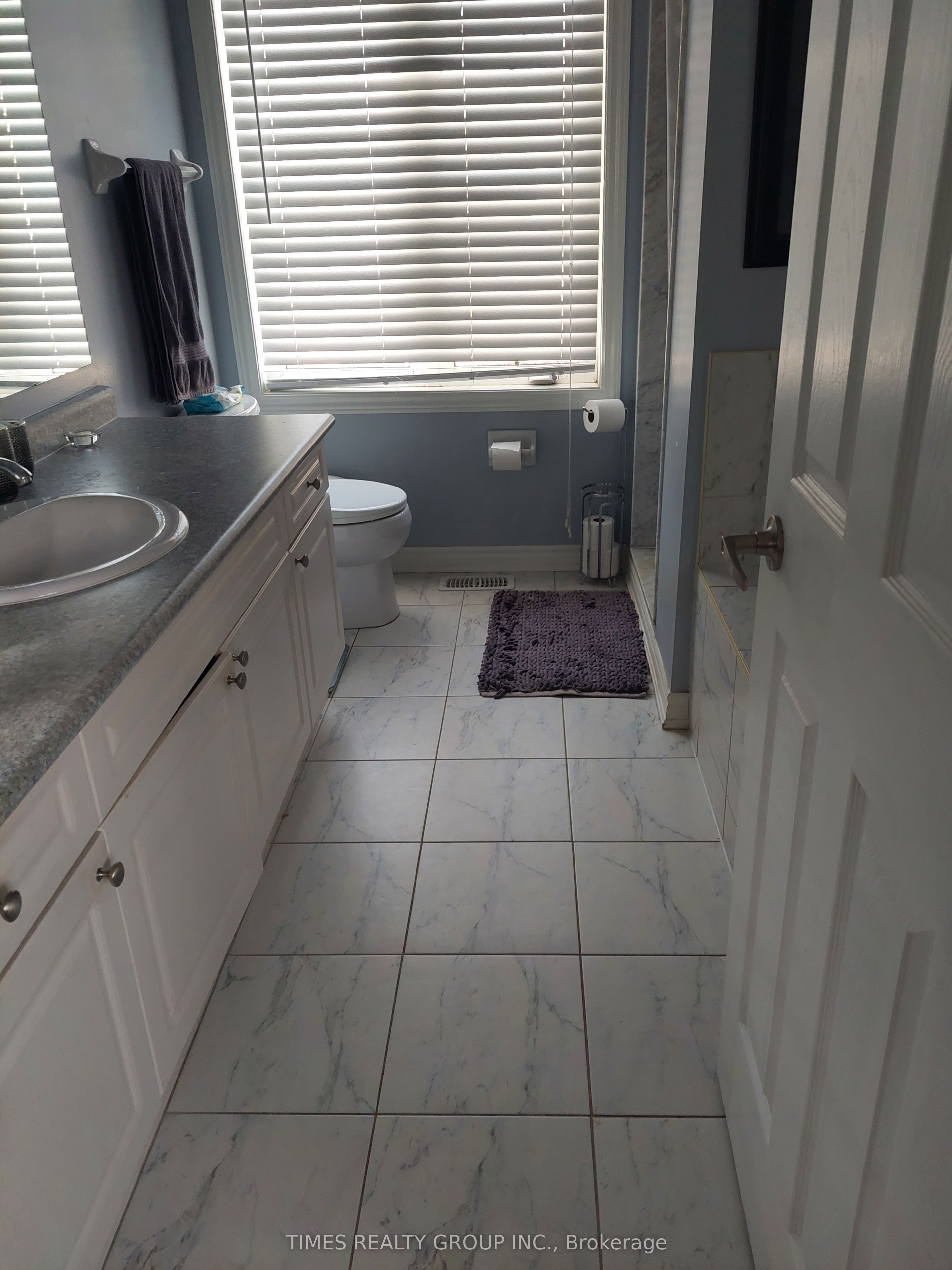 2200 Watercolours Way Property Photo 15
