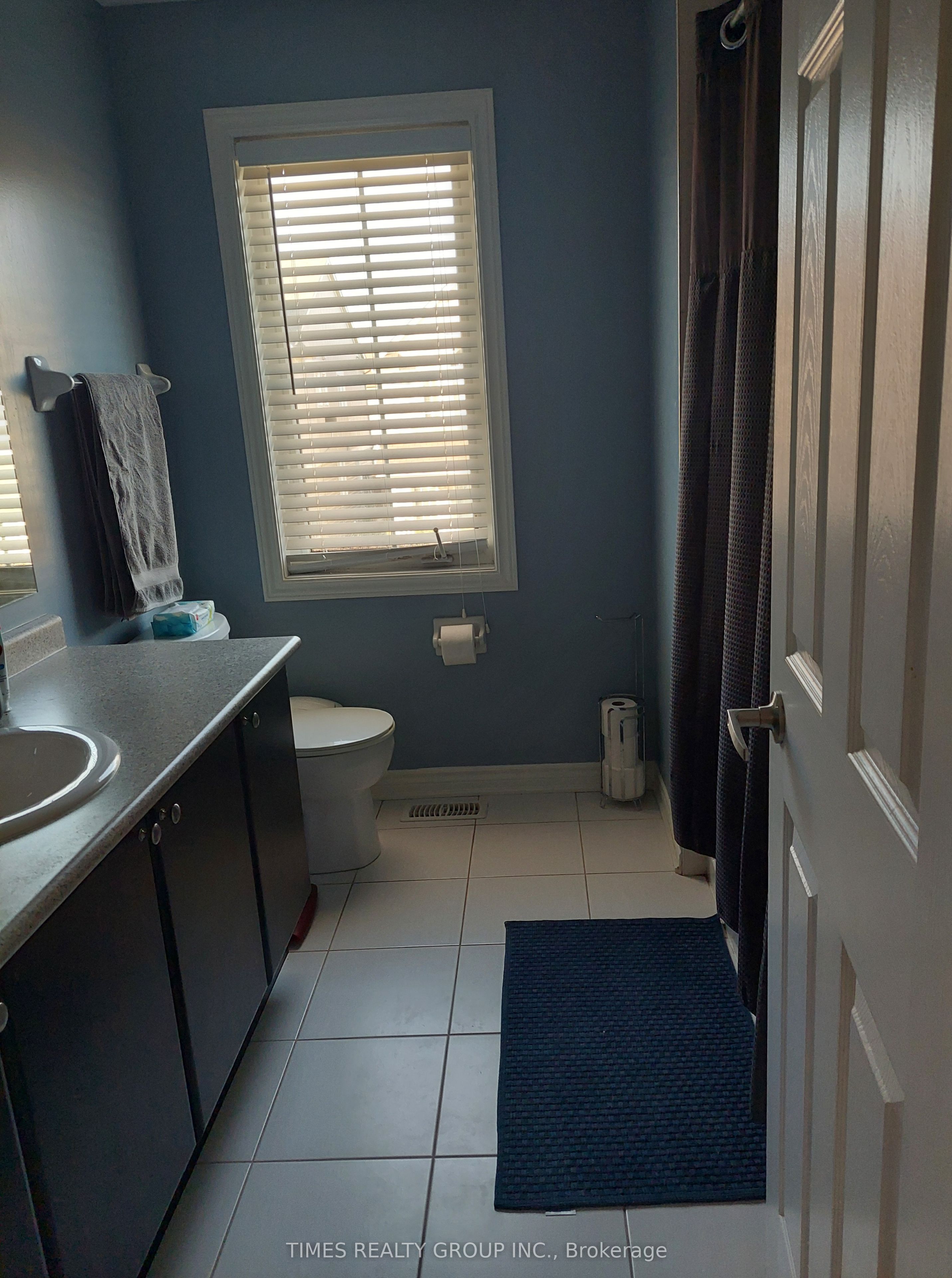 2200 Watercolours Way Property Photo 17
