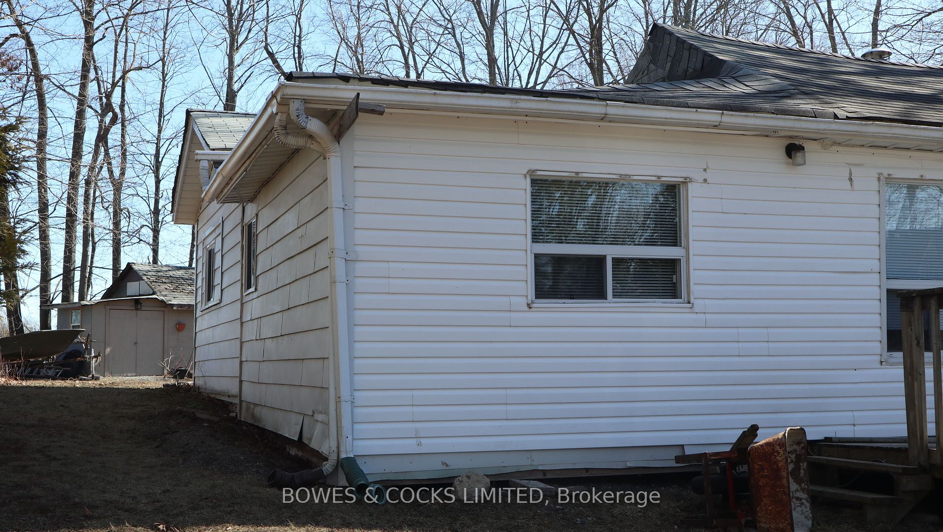 260 South Shores Rd Property Photo 18