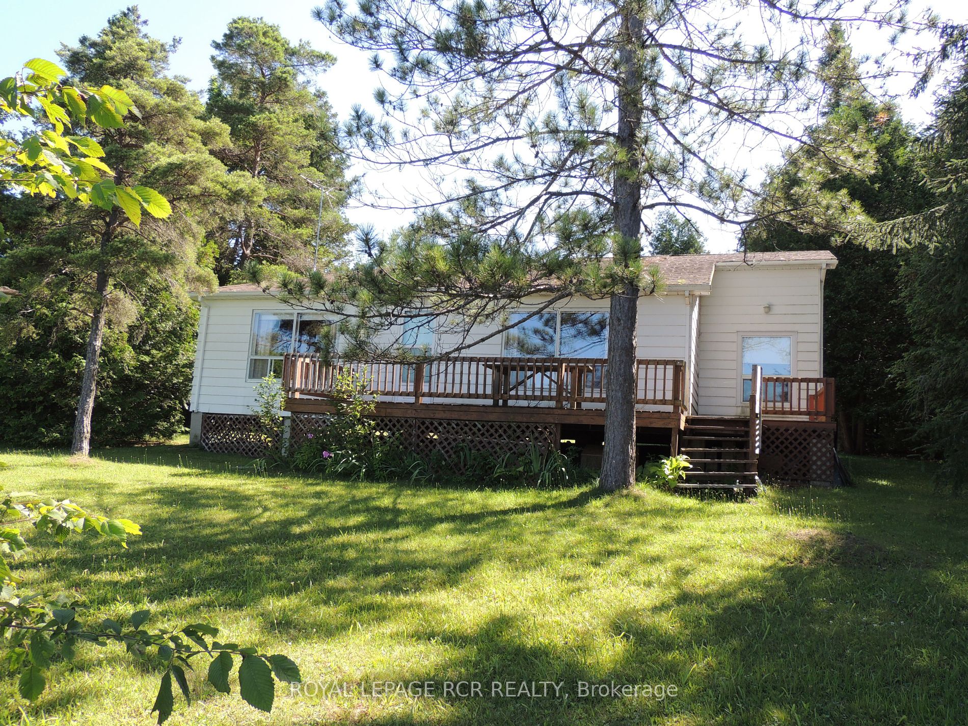 240 Point Rd Property Photo 18