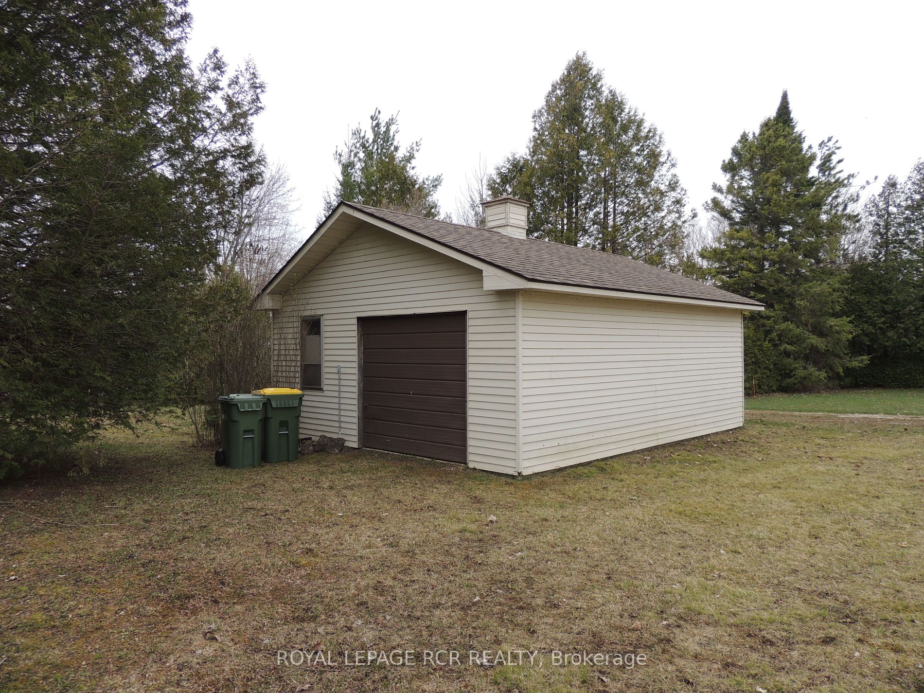 240 Point Rd Property Photo 21