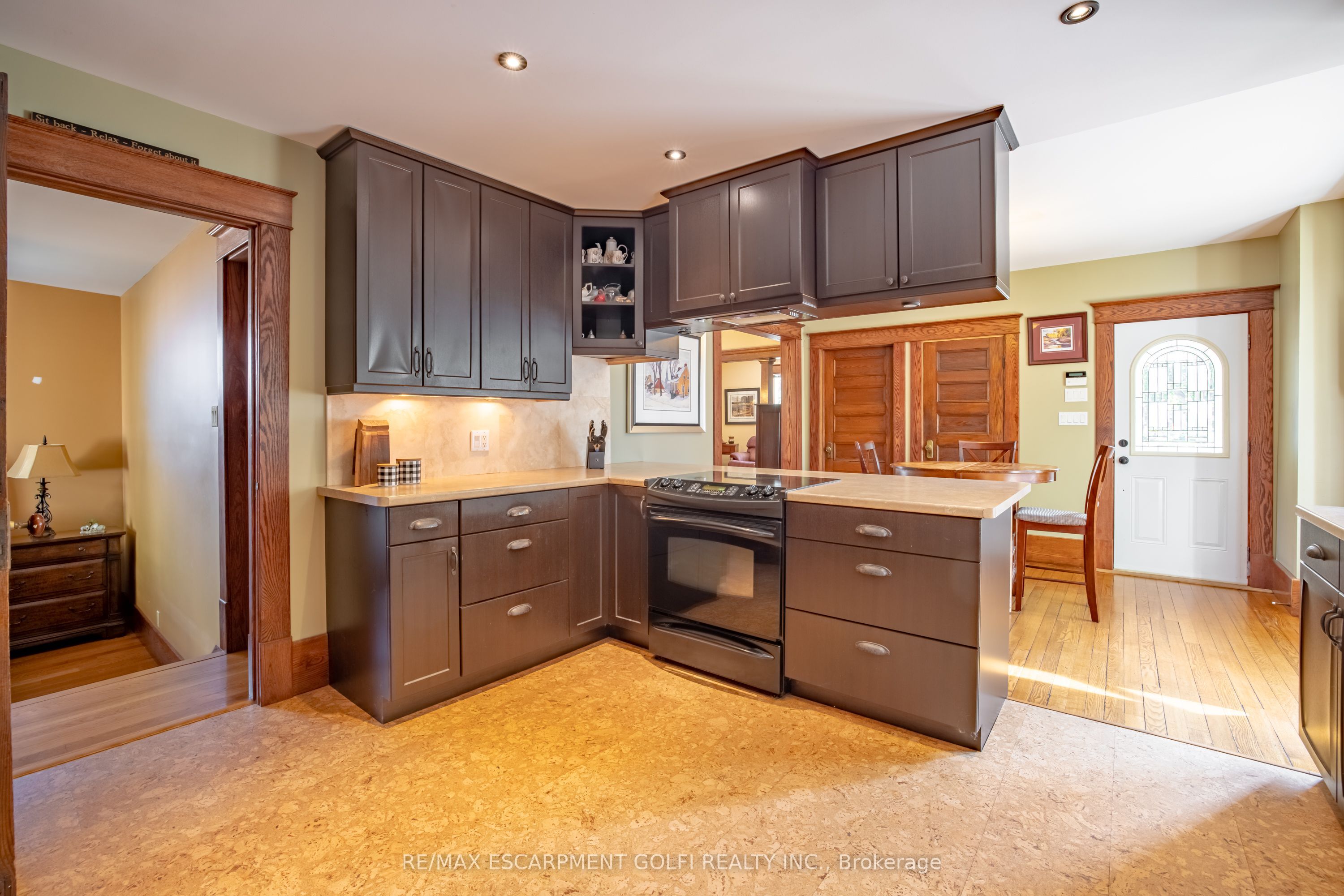 3952 Victoria Avenue Property Photo 12