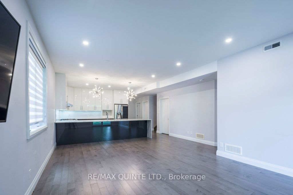 30 Stinson Ave Property Photo 7