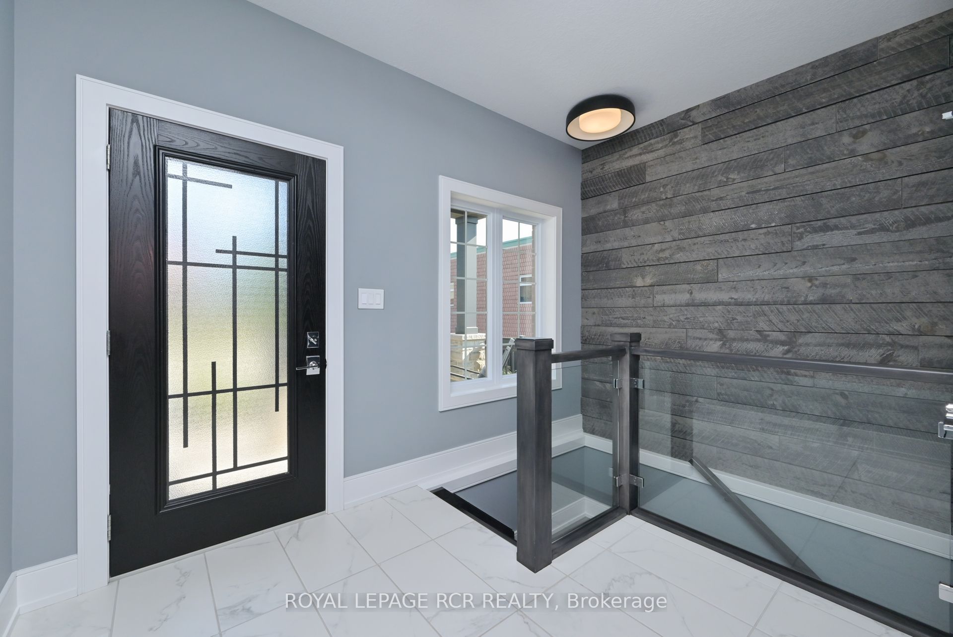 19 Dover Lane Property Photo 3