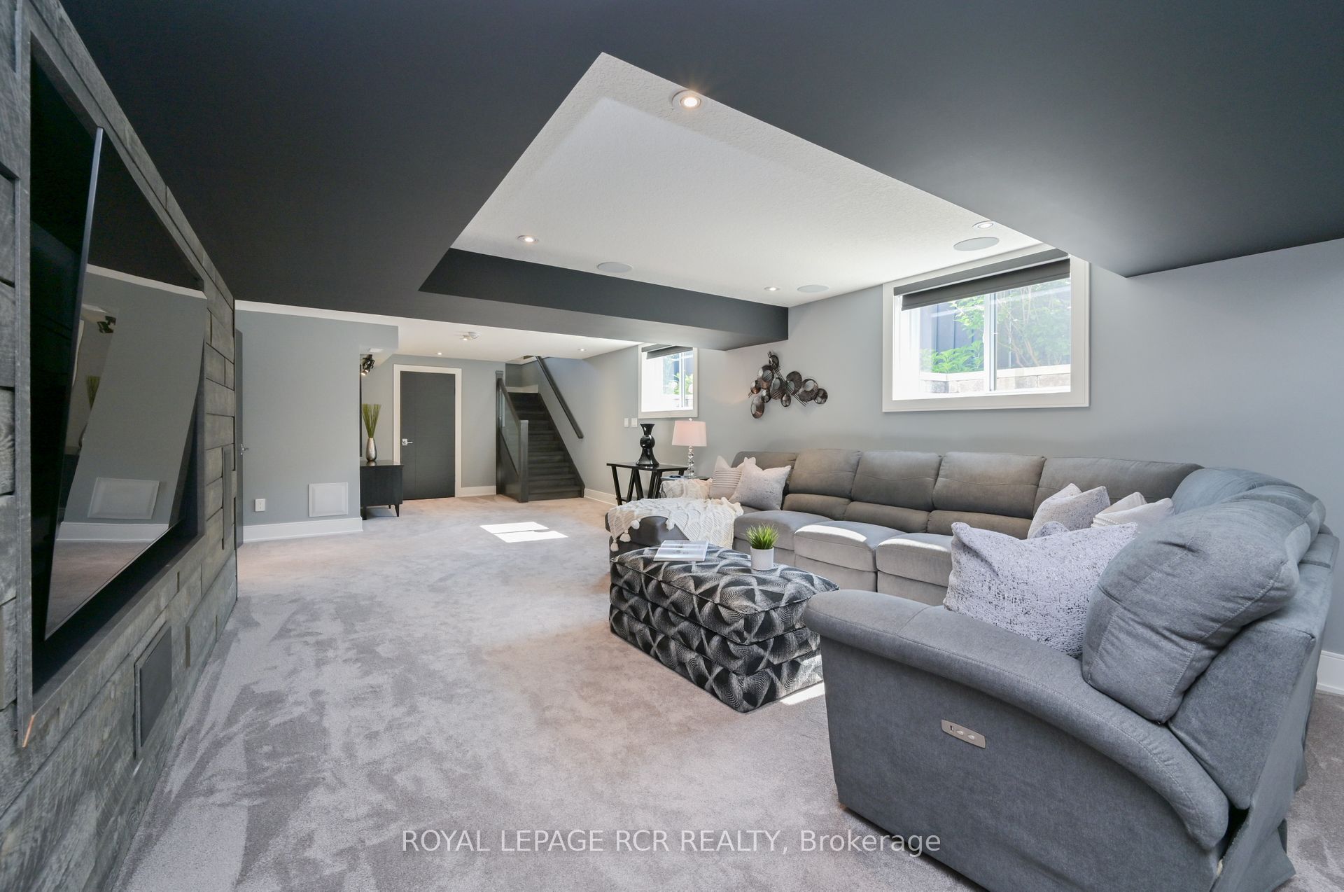 19 Dover Lane Property Photo 19