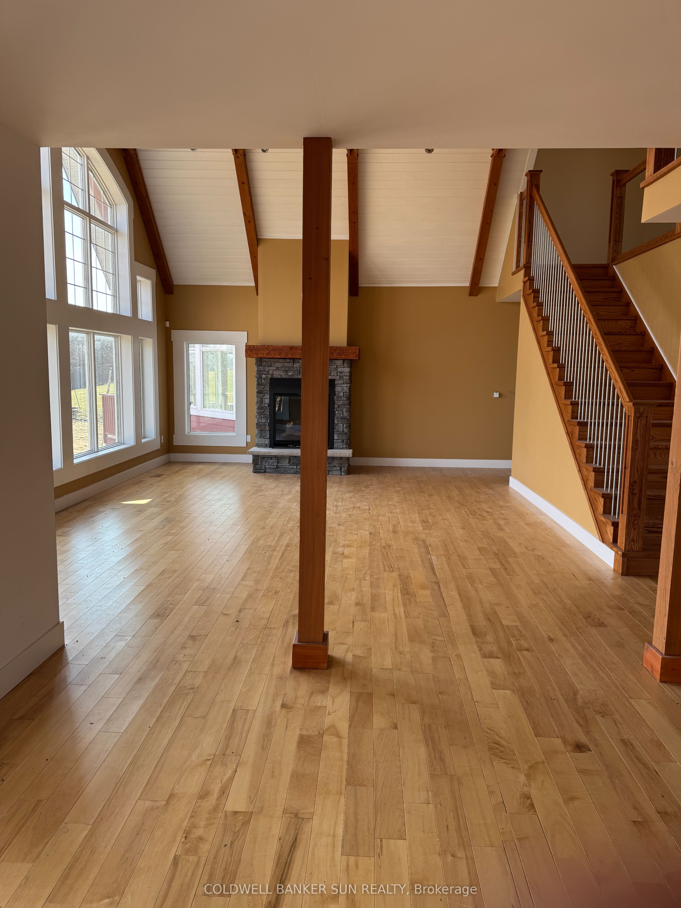 560 Athlone Ave Property Photo 24