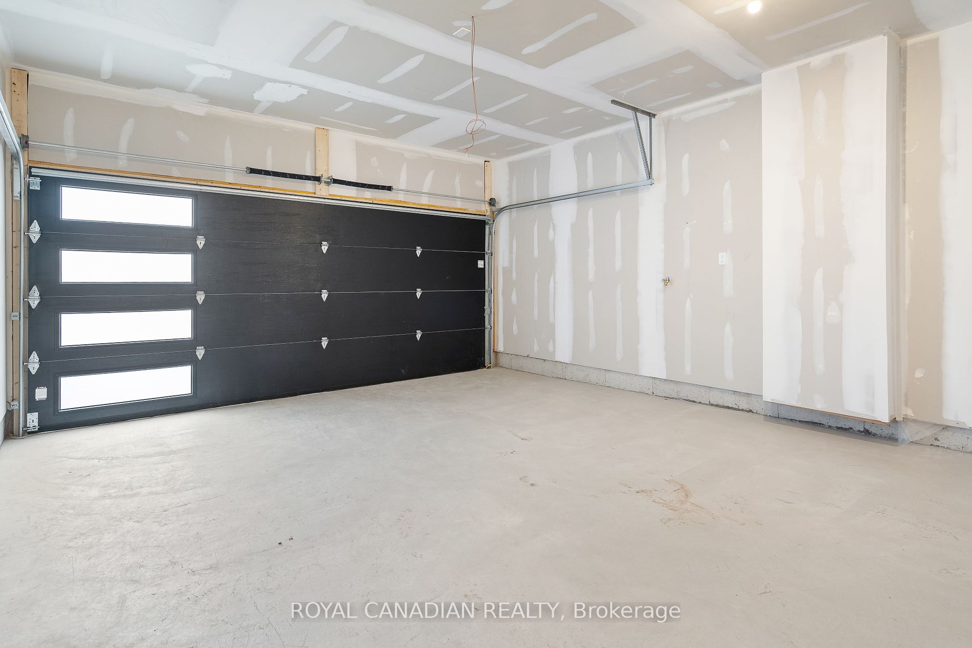 18 Hildred St Property Photo 24