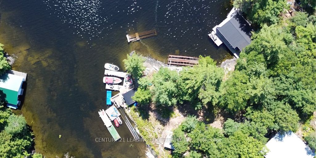 2077 Lake Muskoka Property Photo 3