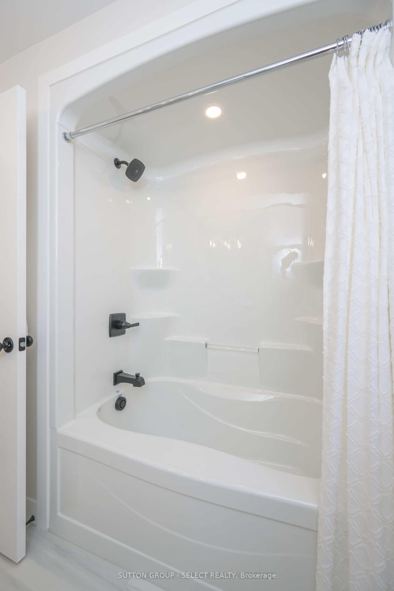 138 Harvest Lane Property Photo 35