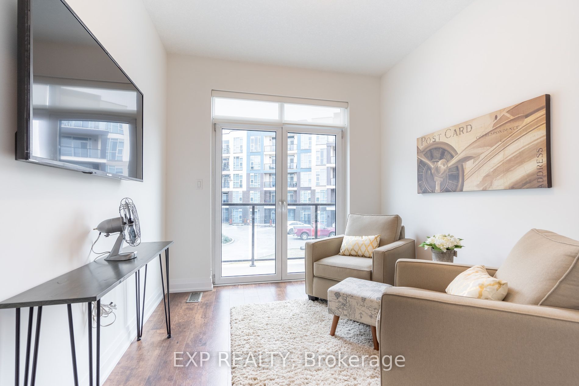 4 Concord Pl 4 Property Photo 17
