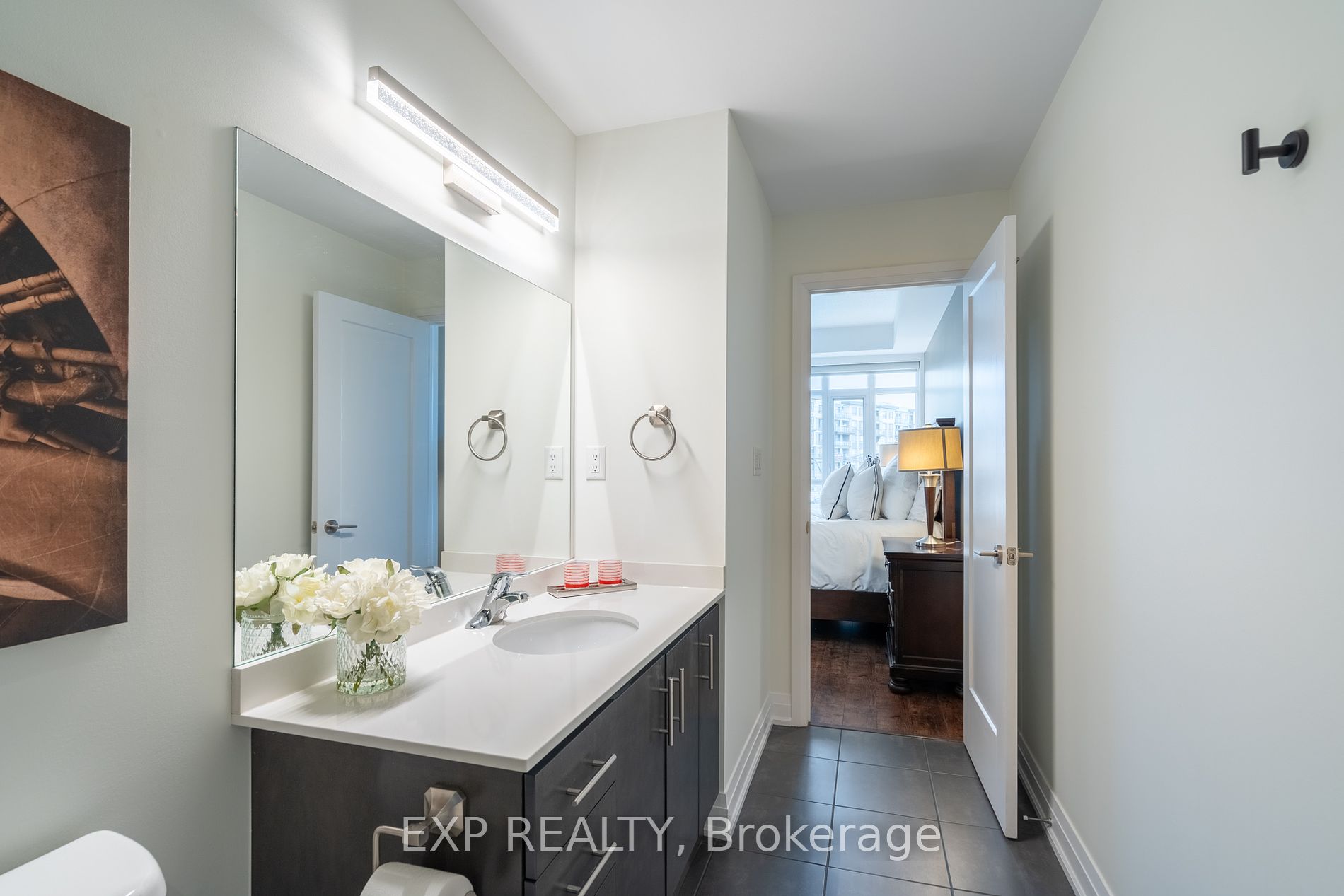 4 Concord Pl 4 Property Photo 30