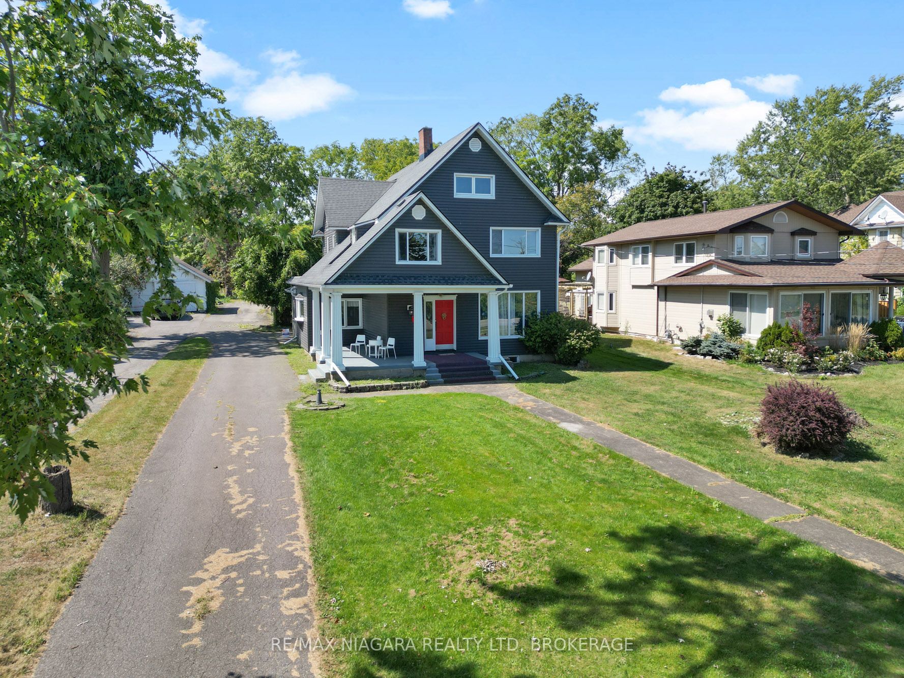 463 Niagara Boulevard Property Photo 1