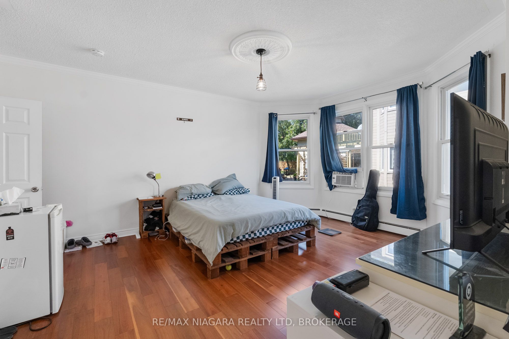 463 Niagara Boulevard Property Photo 11