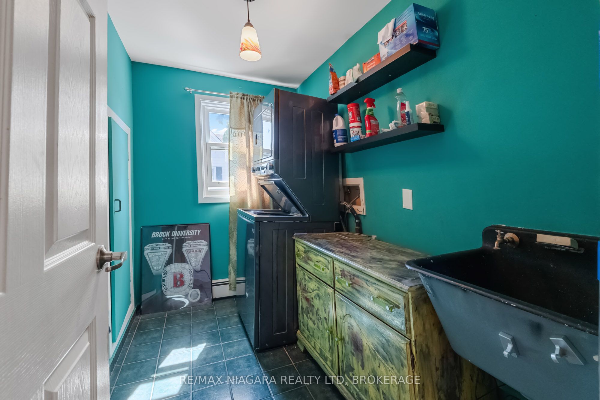 463 Niagara Boulevard Property Photo 15