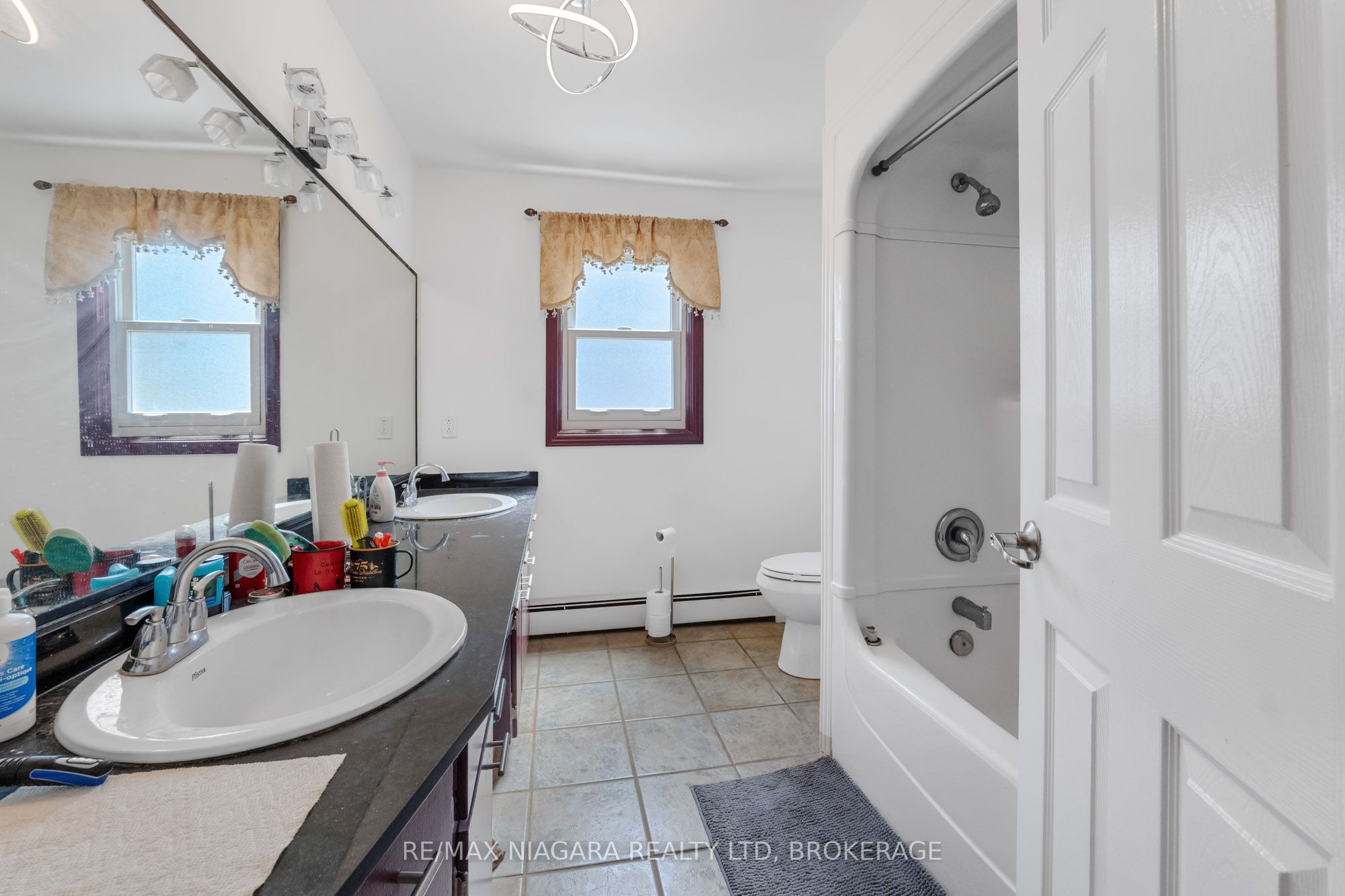 463 Niagara Boulevard Property Photo 16