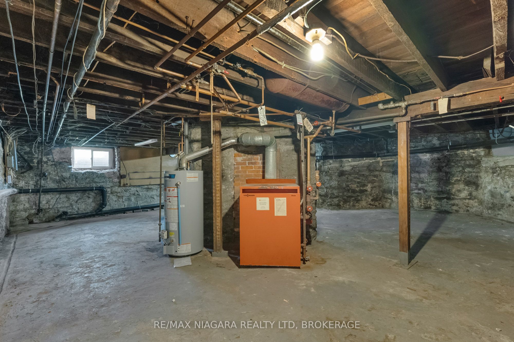 463 Niagara Boulevard Property Photo 26