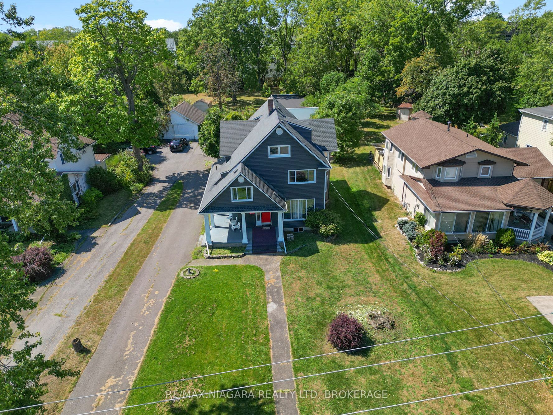 463 Niagara Boulevard Property Photo 32
