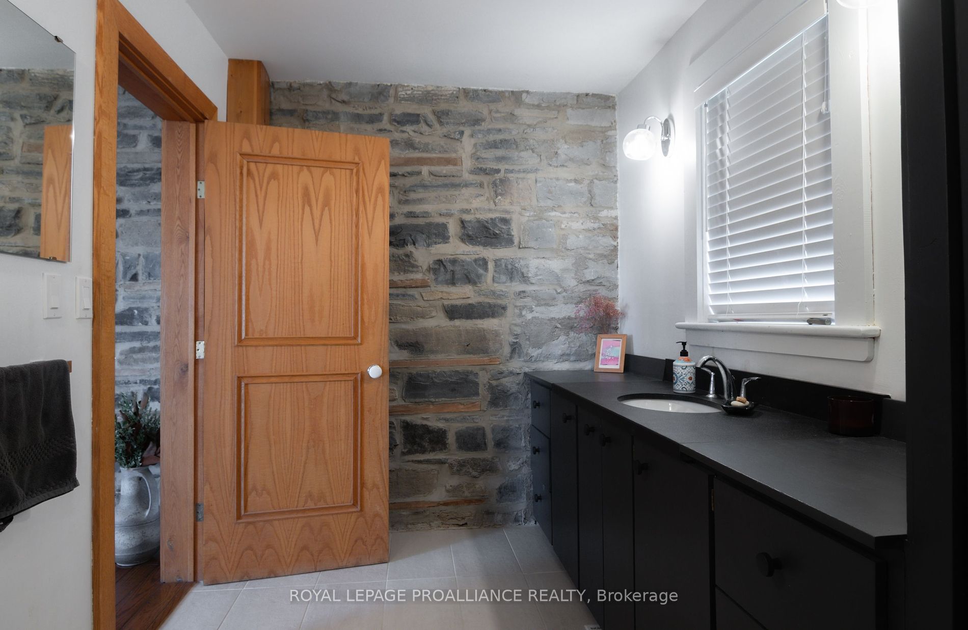 1311 Turnbull Way Property Photo 14